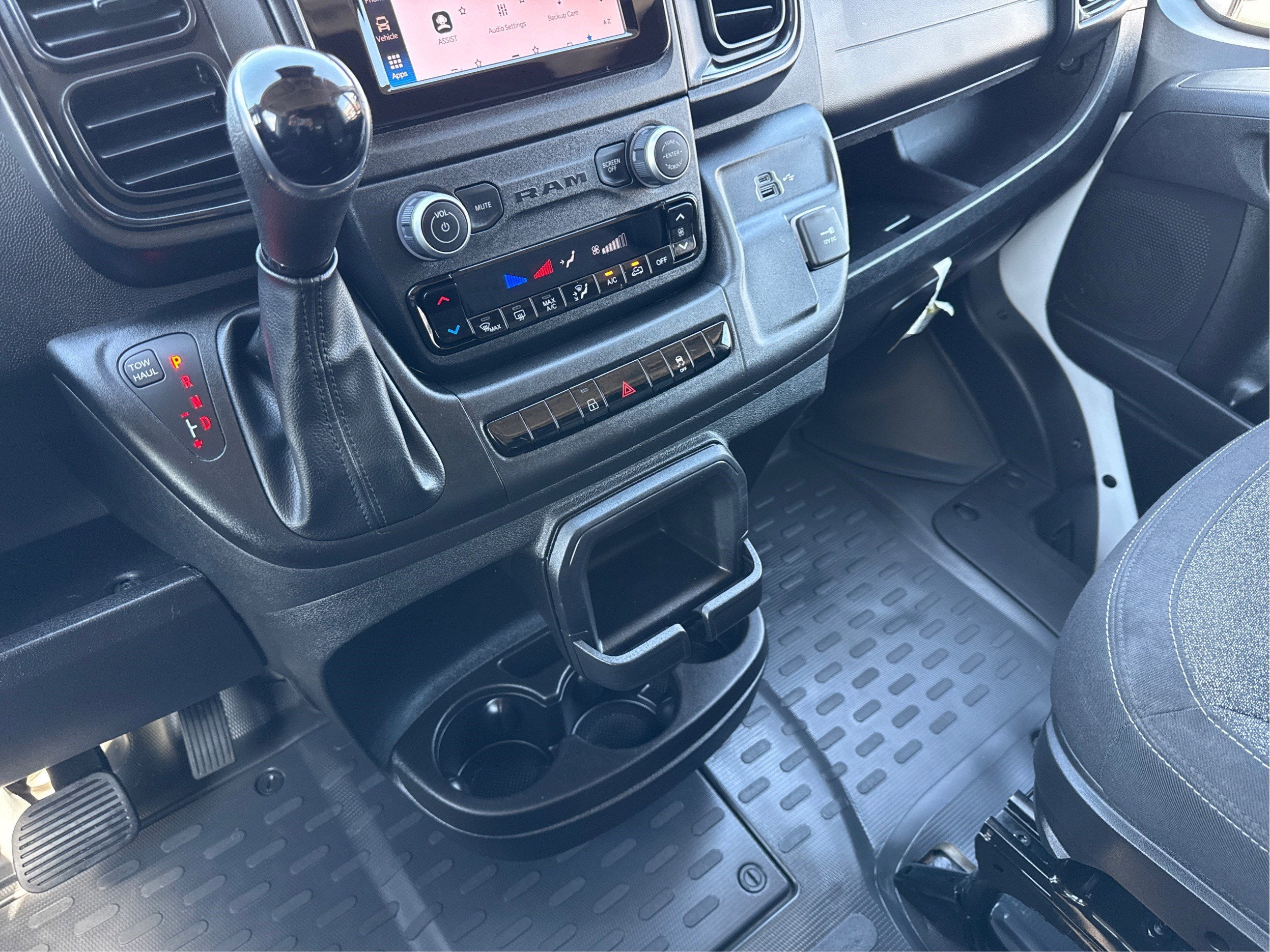 2025 RAM ProMaster Cargo Van Tradesman