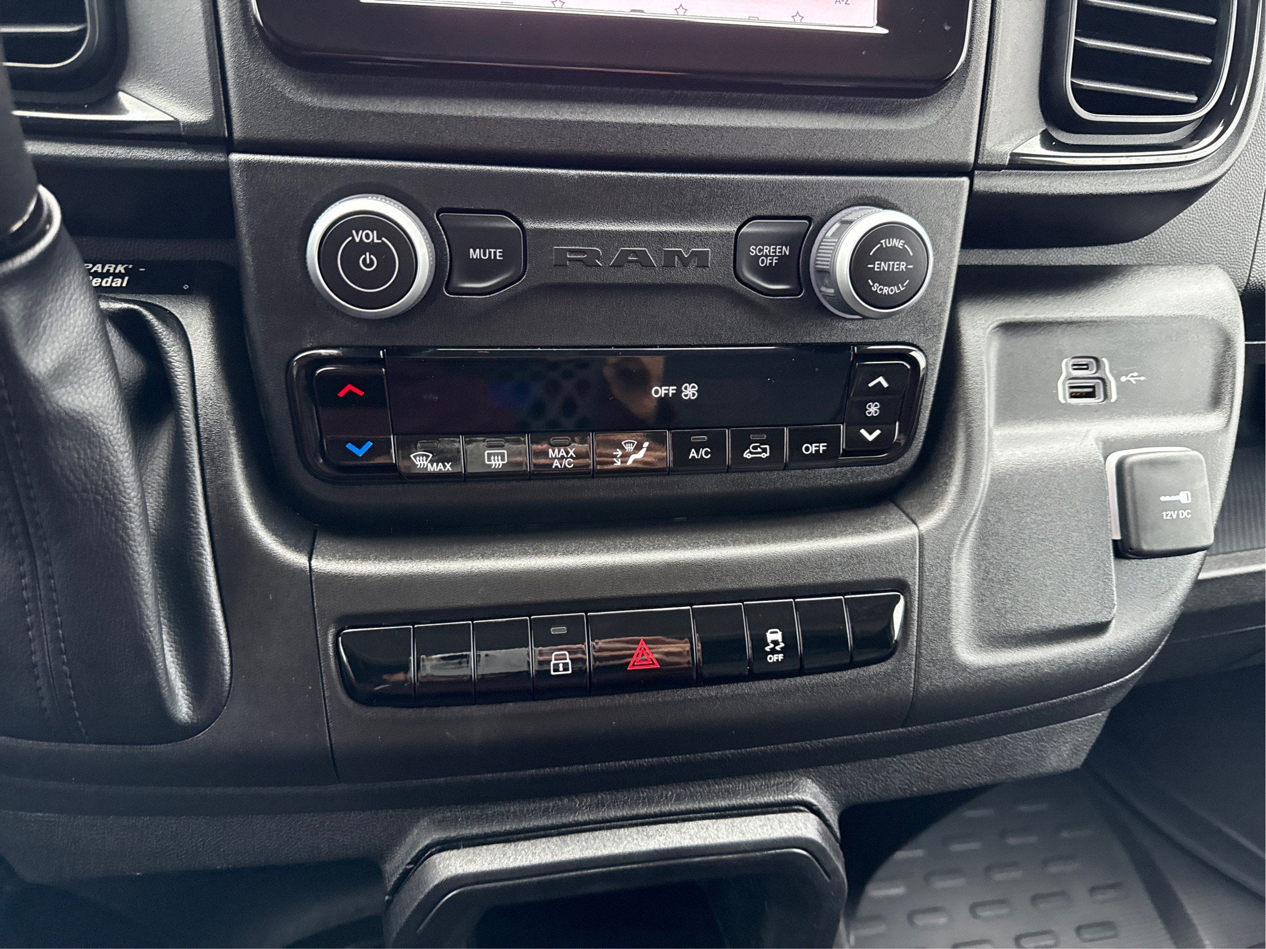 2025 RAM ProMaster Cargo Van Tradesman