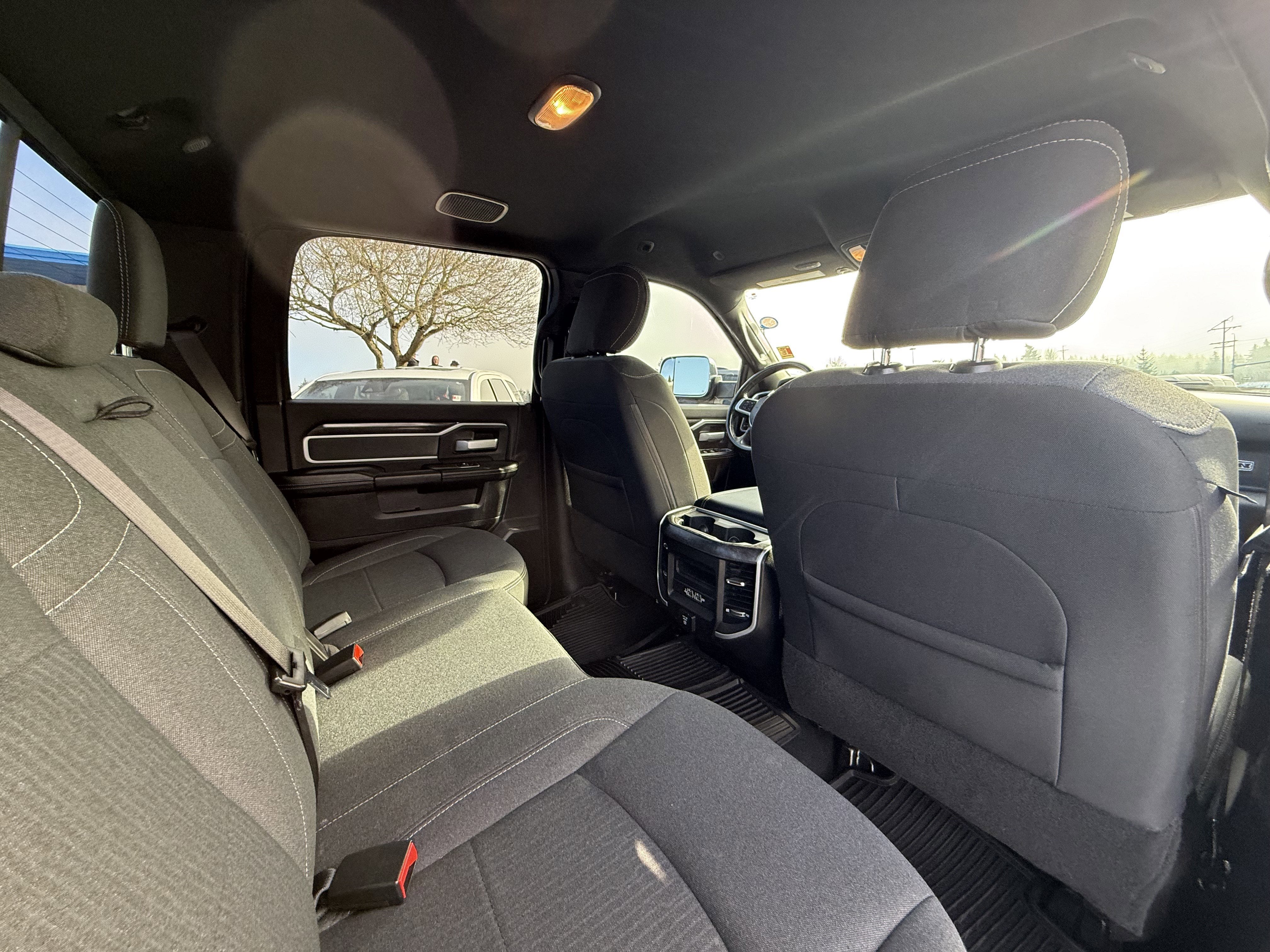 2020 RAM 2500 Big Horn Crew Cab 4X4 6'4" Box