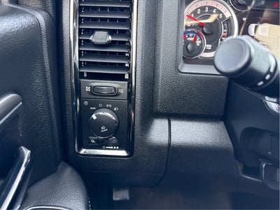 2018 RAM 2500 Laramie Crew Cab 4x4 6'4" Box