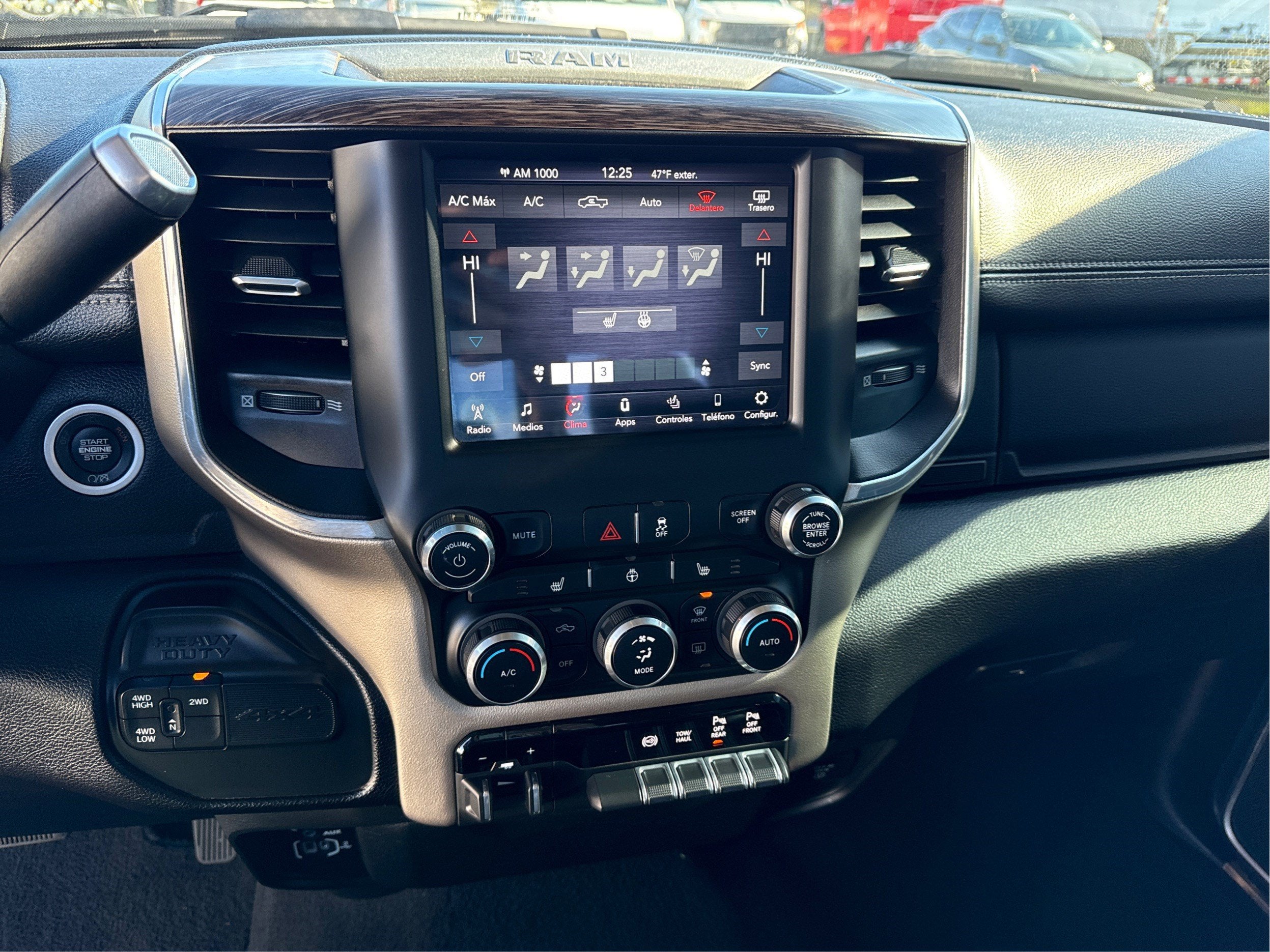 2021 RAM 2500 Laramie Crew Cab 4x4 6'4" Box