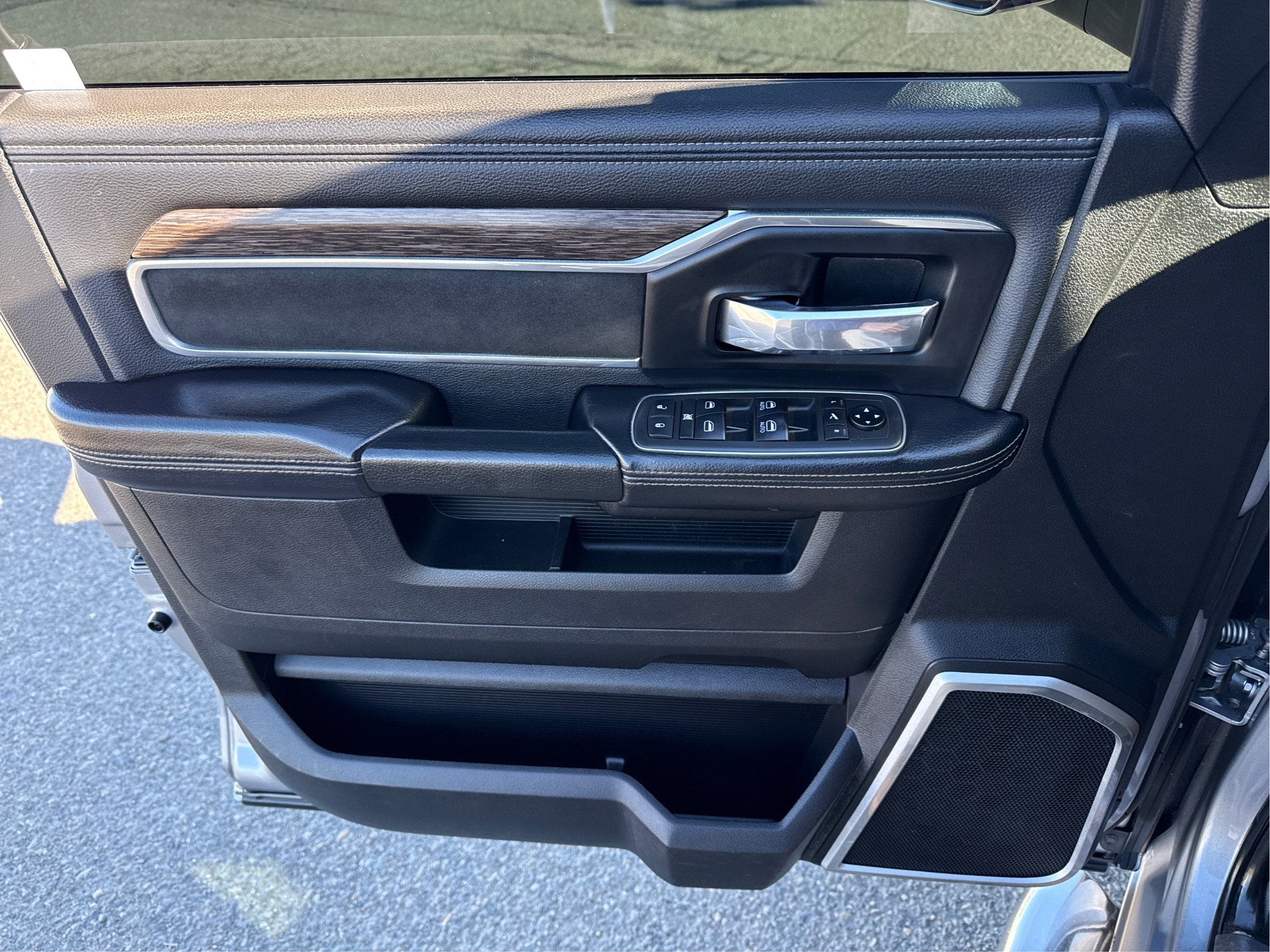 2021 RAM 2500 Laramie Crew Cab 4x4 6'4" Box