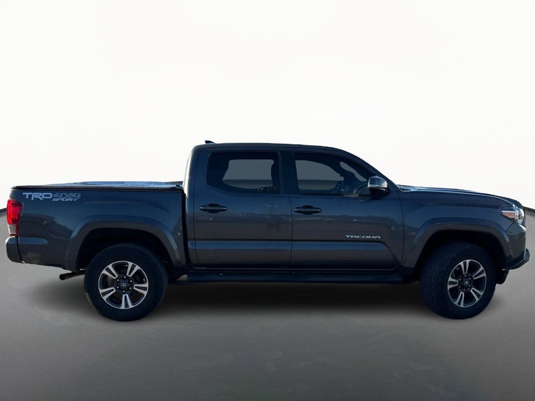 2016 Toyota Tacoma SR