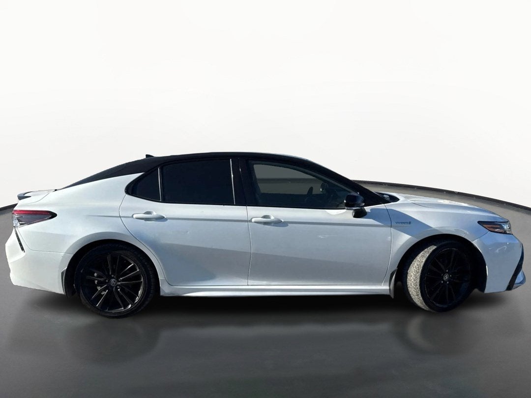 2021 Toyota Camry Hybrid XSE