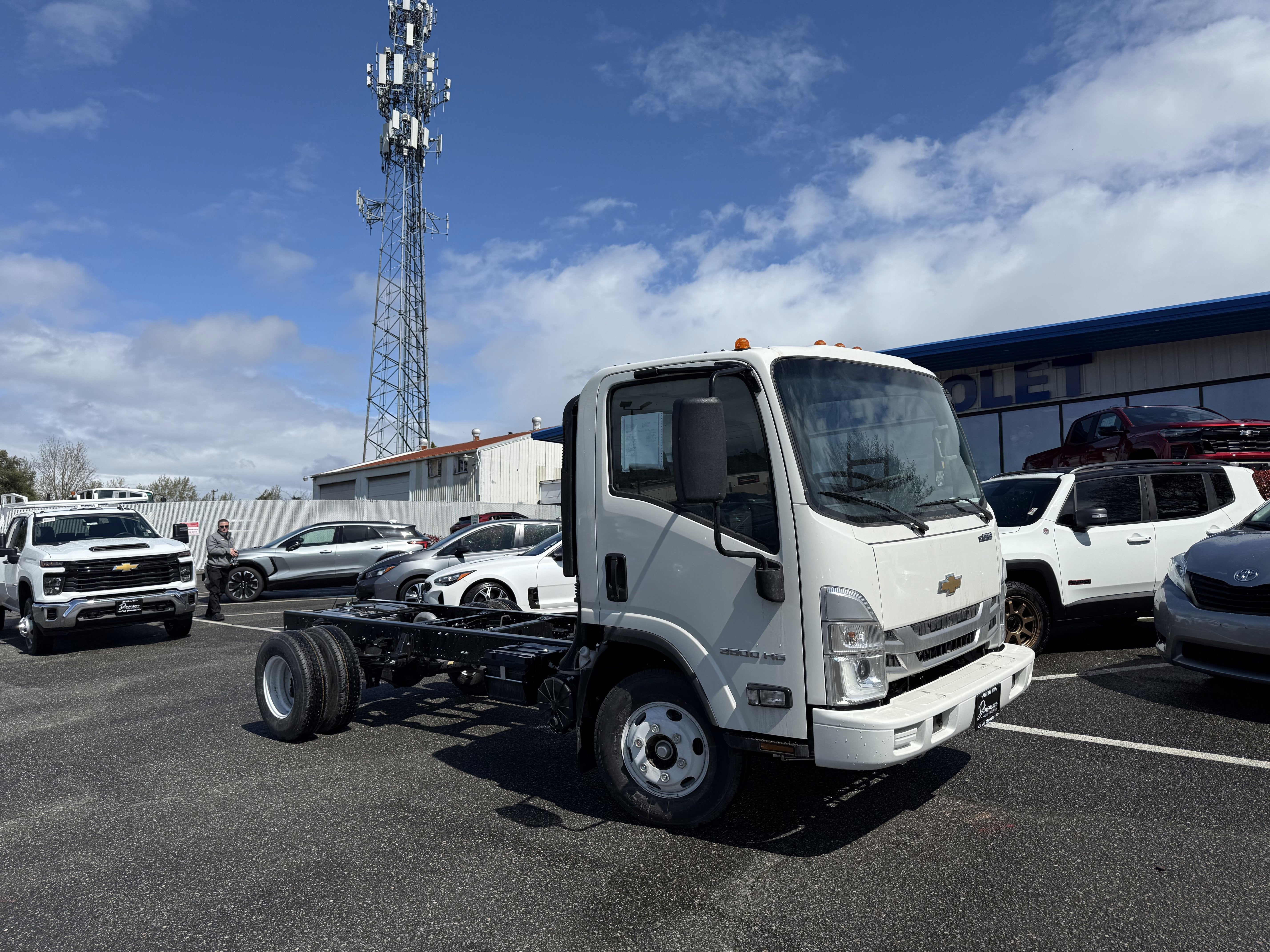 2025 Chevrolet Low Cab Forward 3500 Base