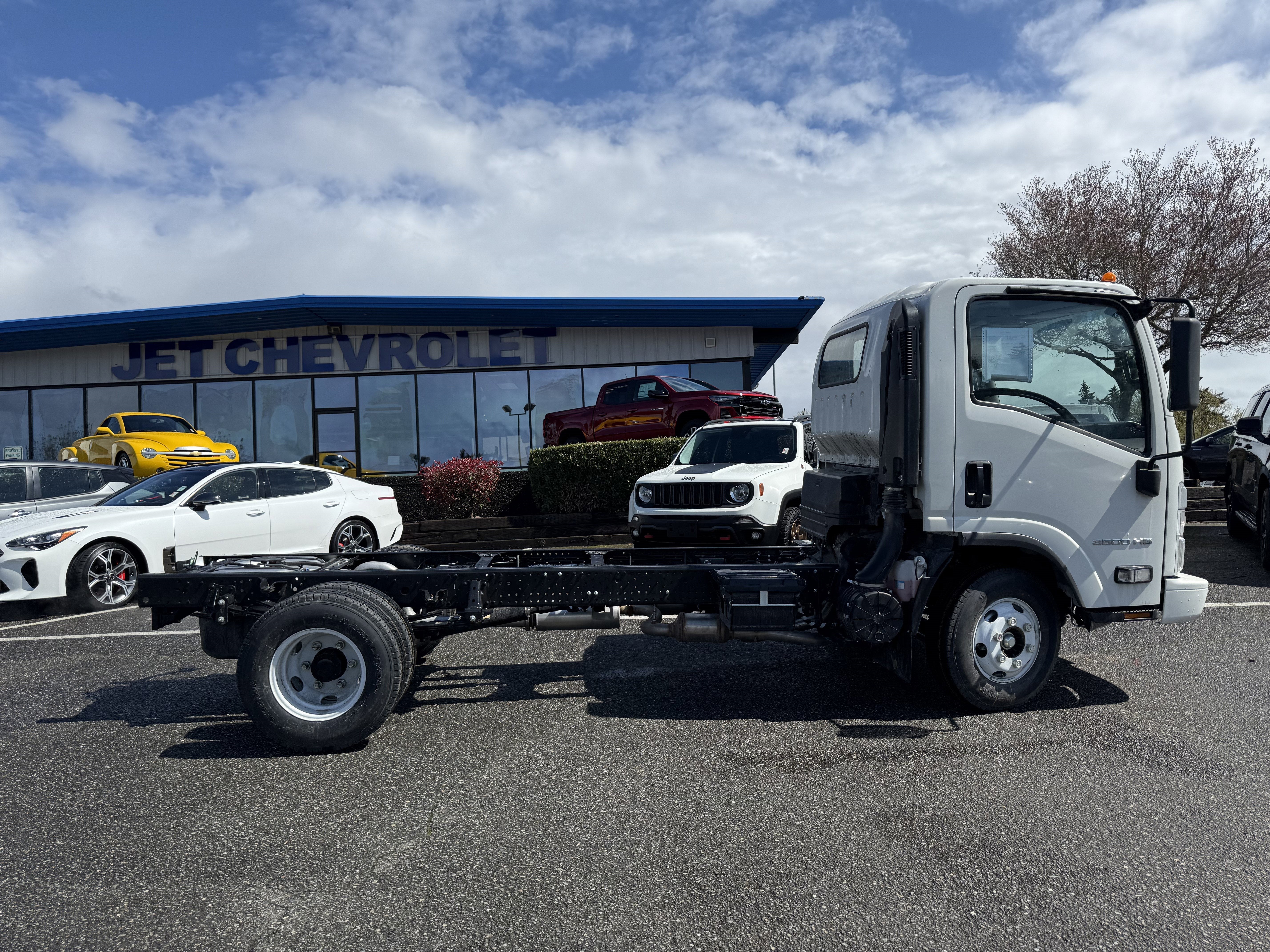 2025 Chevrolet Low Cab Forward 3500 Base