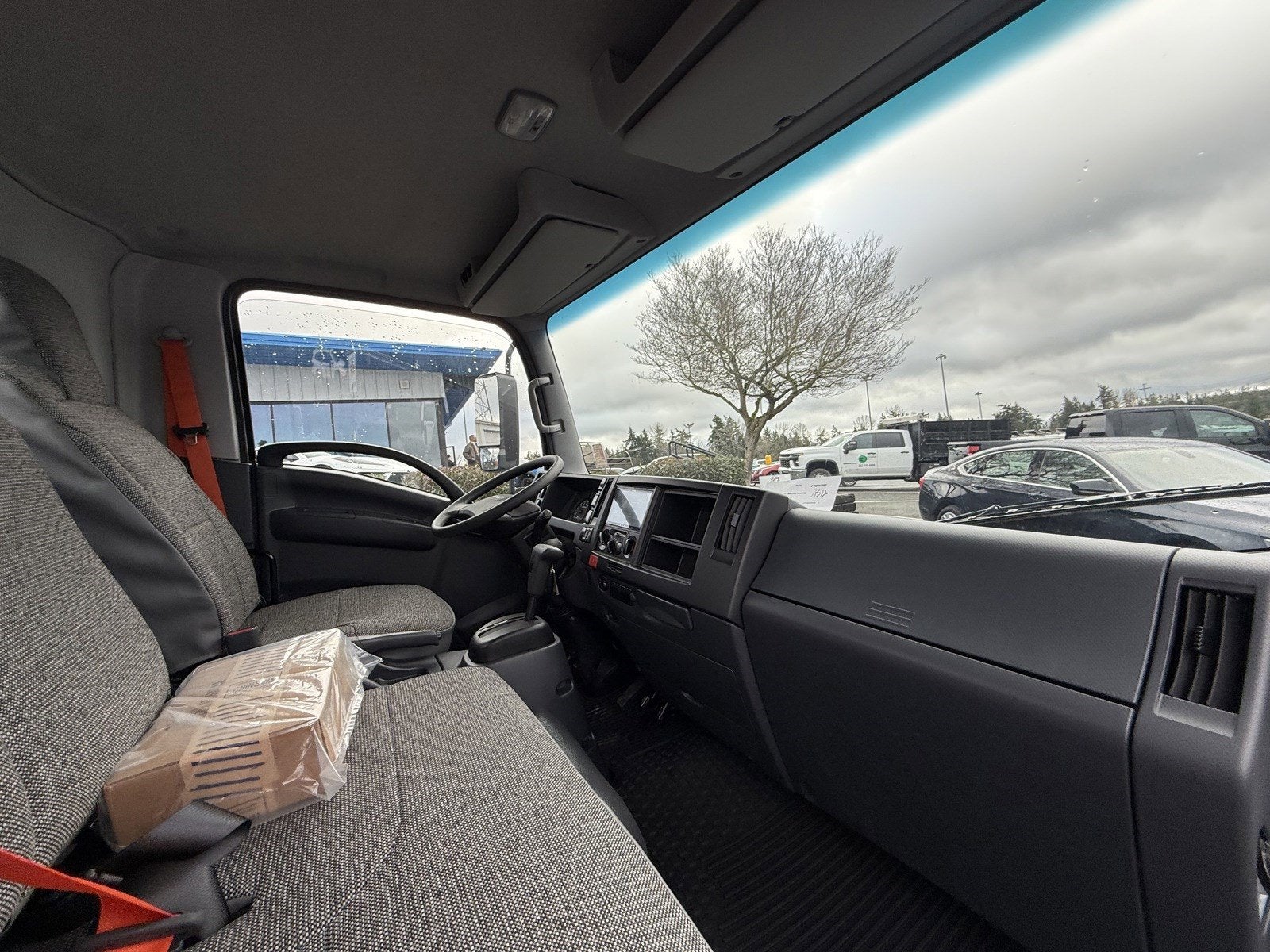 2025 Chevrolet Low Cab Forward 4500 Base