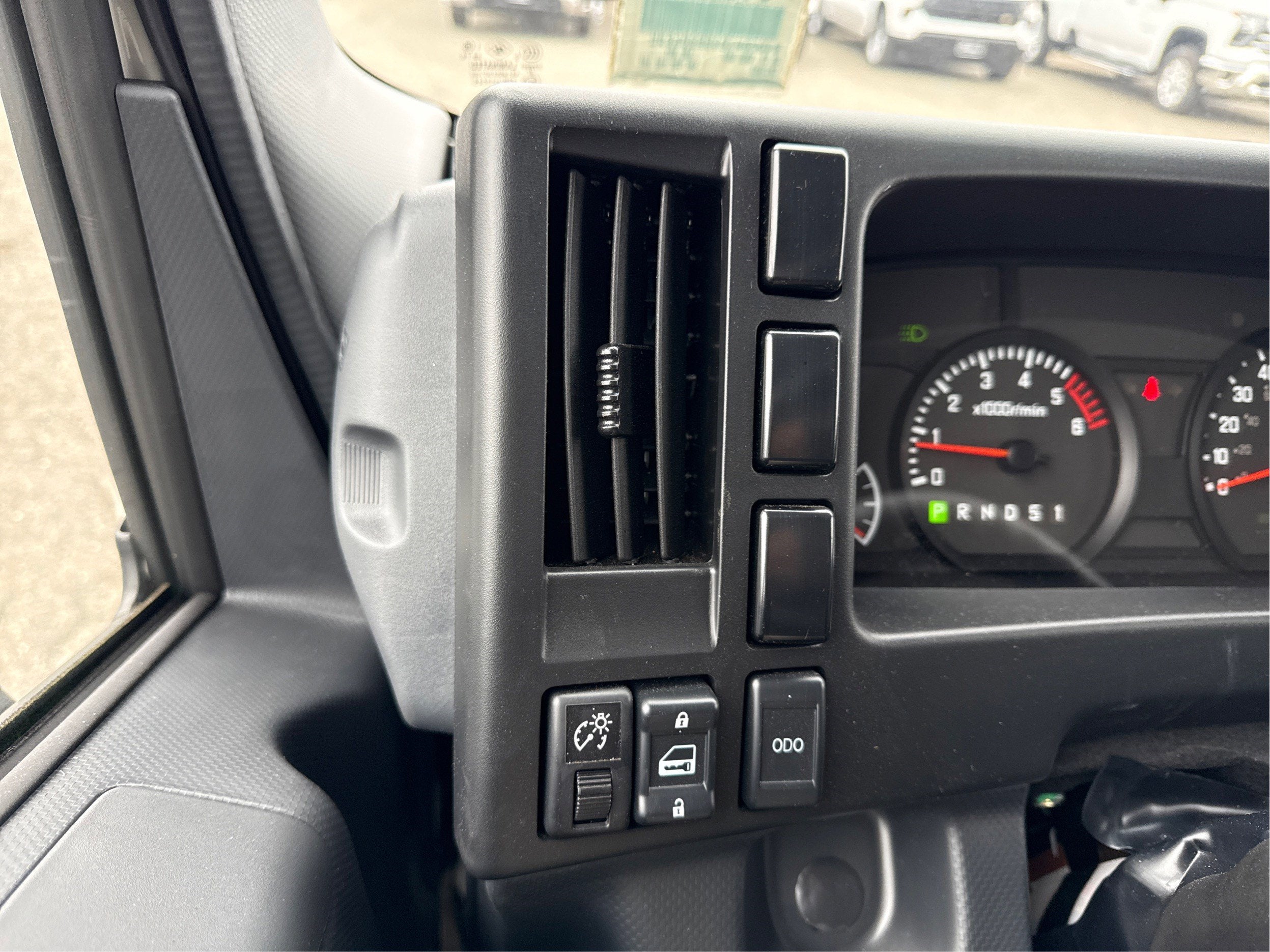 2025 Chevrolet Low Cab Forward 4500 HG Base