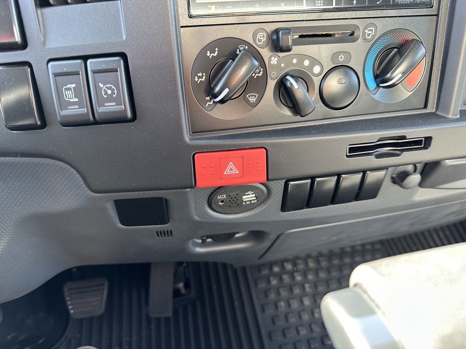 2024 Chevrolet Low Cab Forward 4500 Base