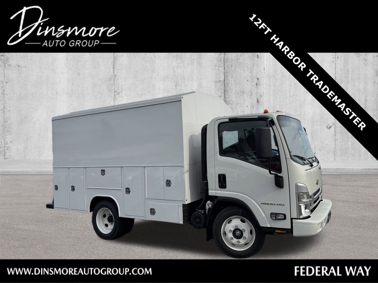 2025 Chevrolet Low Cab Forward 4500 Base
