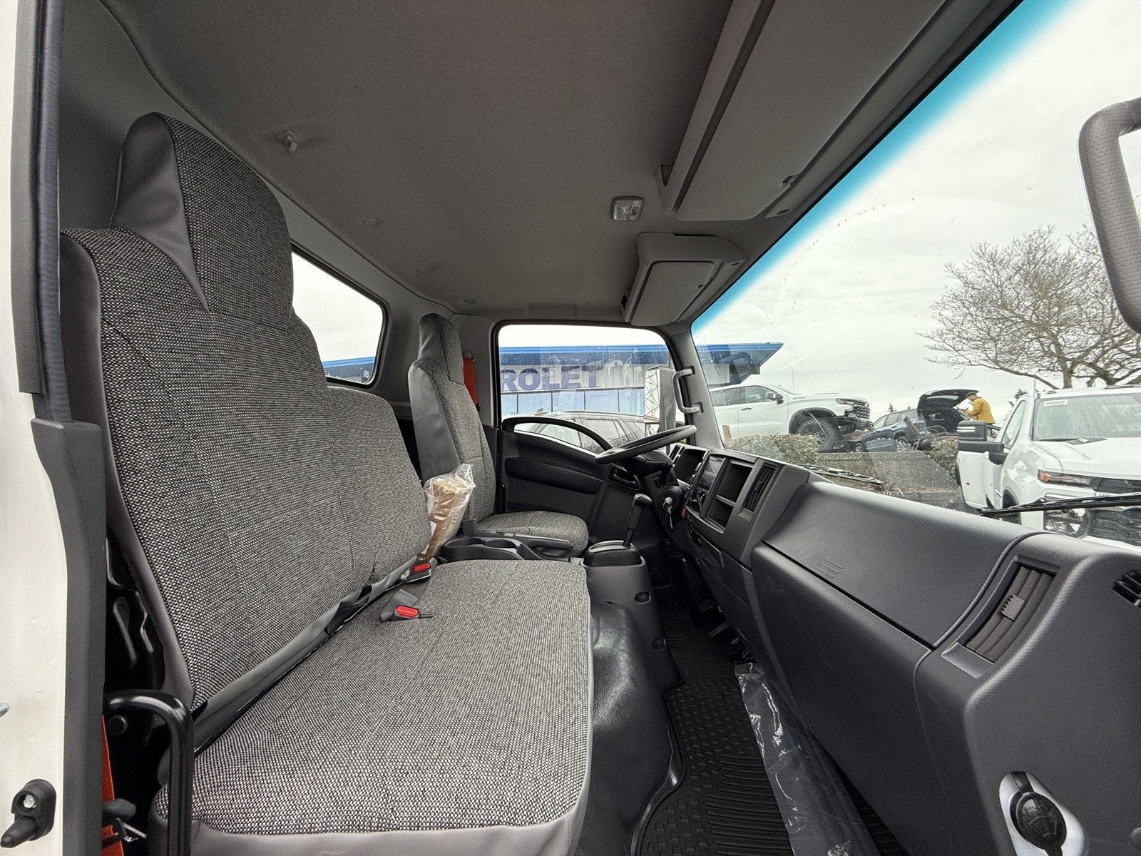 2025 Chevrolet Low Cab Forward 4500 Base