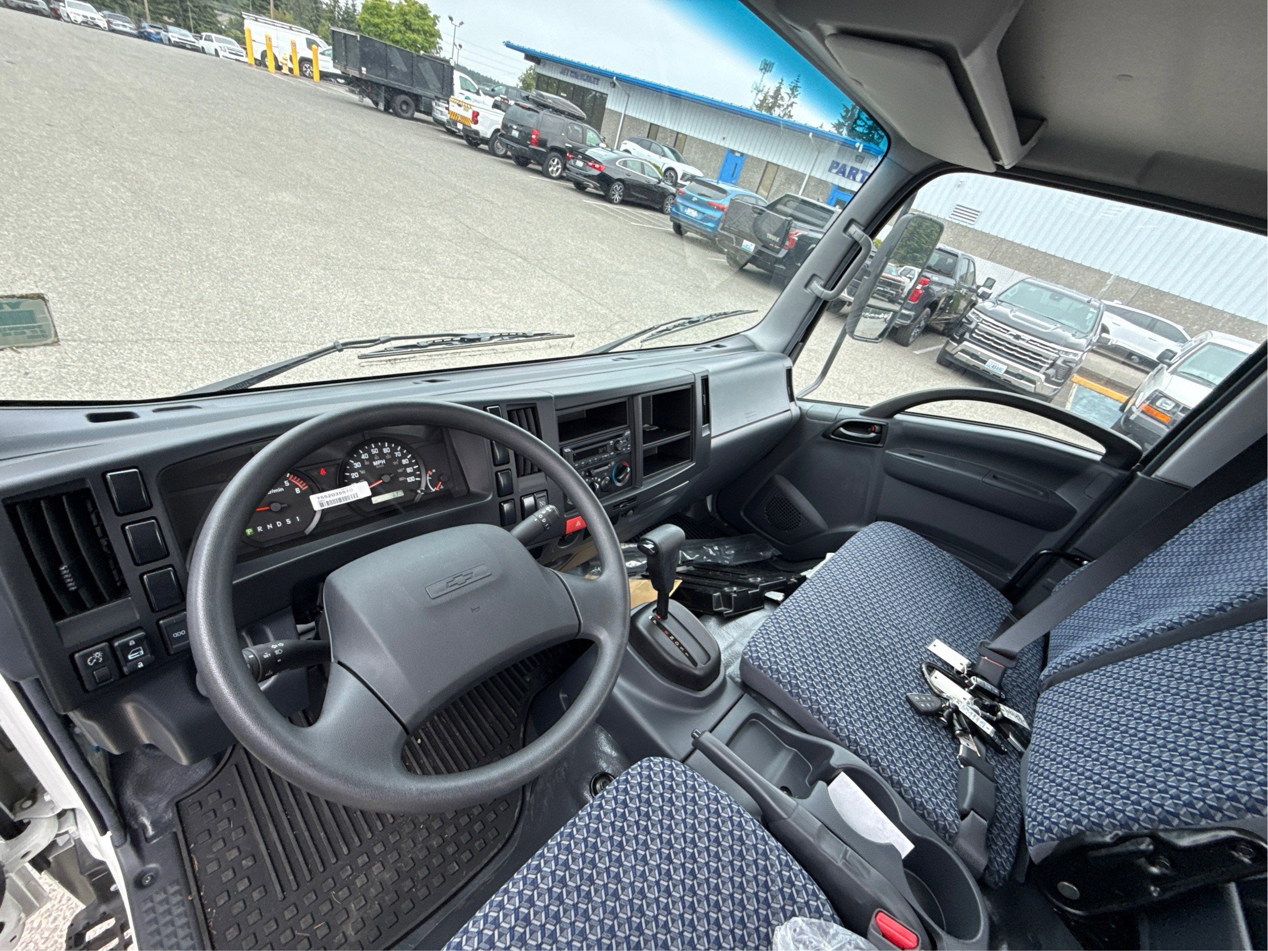 2025 Chevrolet Low Cab Forward 4500 HG Base