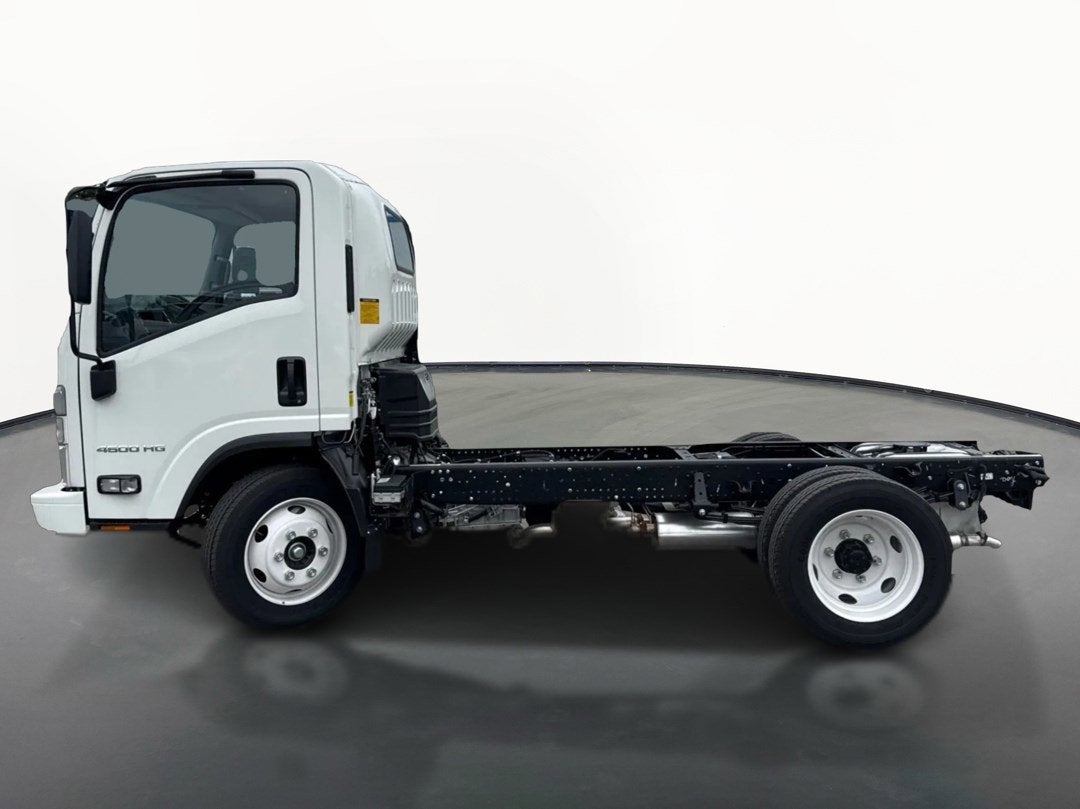 2025 Chevrolet Low Cab Forward 4500 HG Base