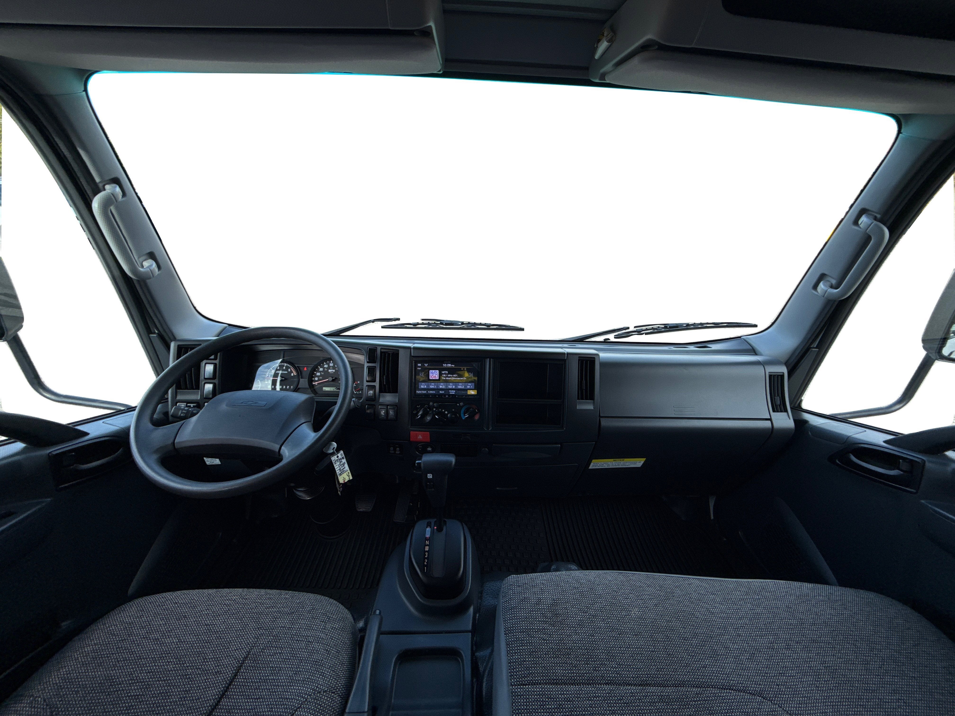 2024 Chevrolet Low Cab Forward 5500 XG 1WT