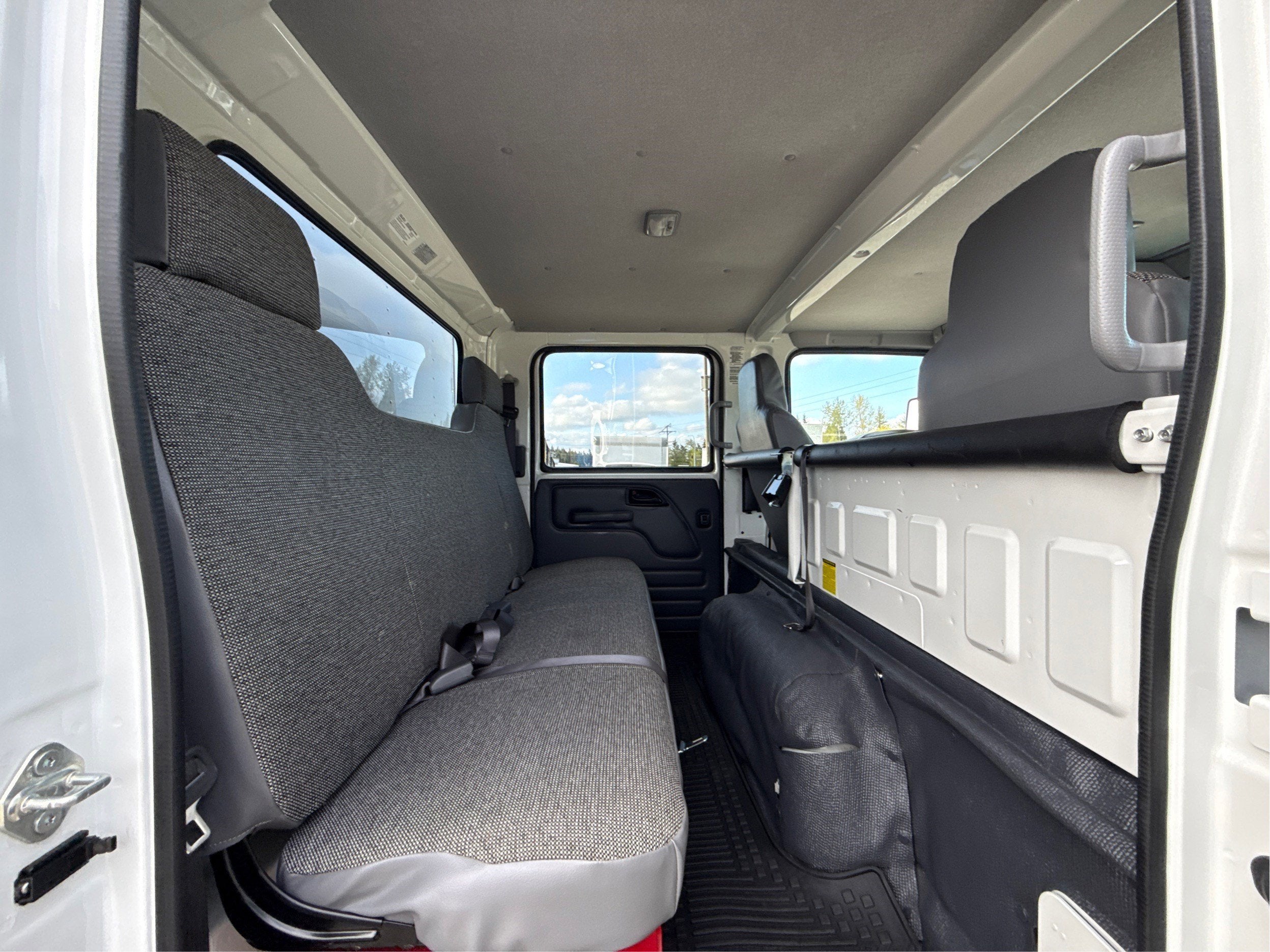 2024 Chevrolet Low Cab Forward 5500 XG 1WT