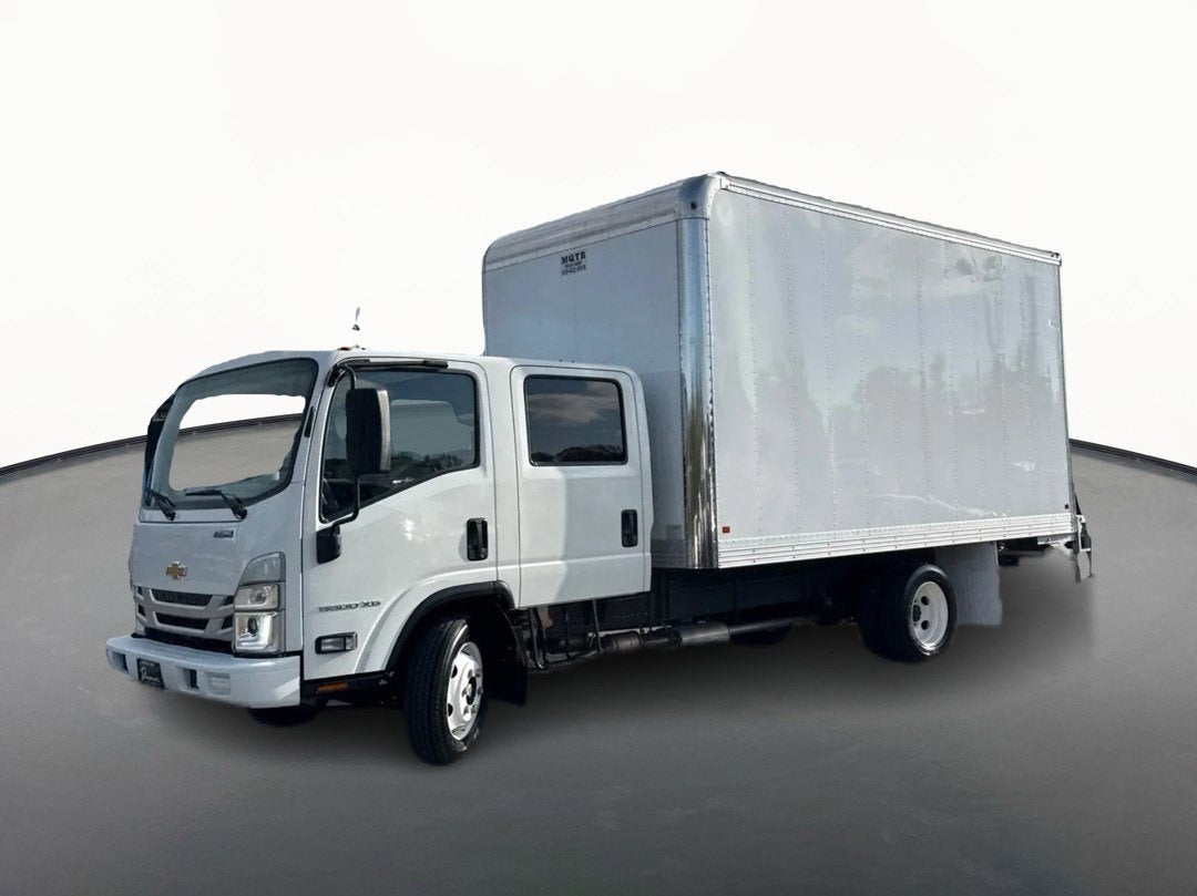 2024 Chevrolet Low Cab Forward 5500 XG 1WT