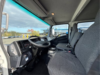 2024 Chevrolet Low Cab Forward 5500 XG 1WT