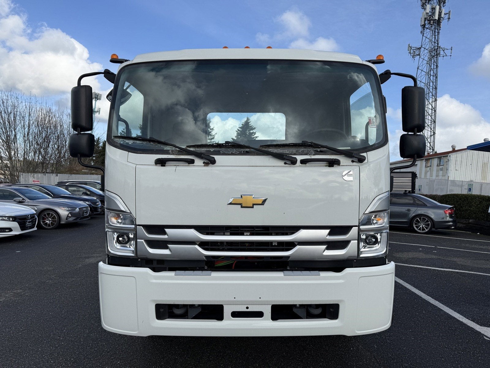 2024 Chevrolet Low Cab Forward 6500 XD Base