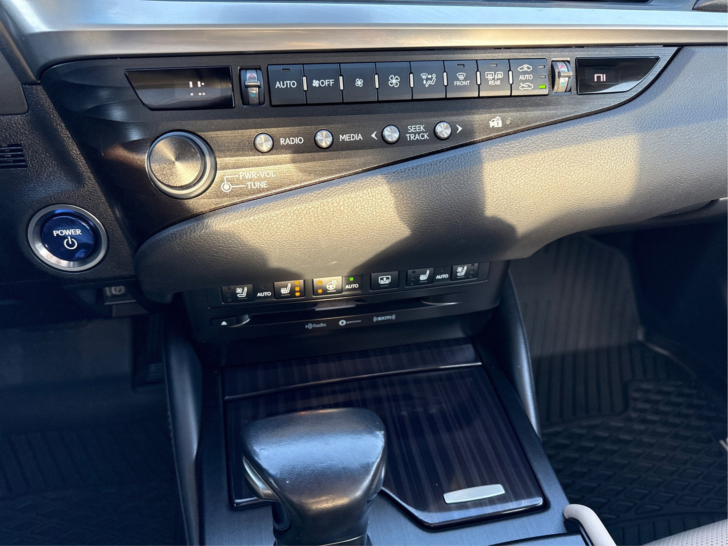 2020 Lexus ES ES 300h