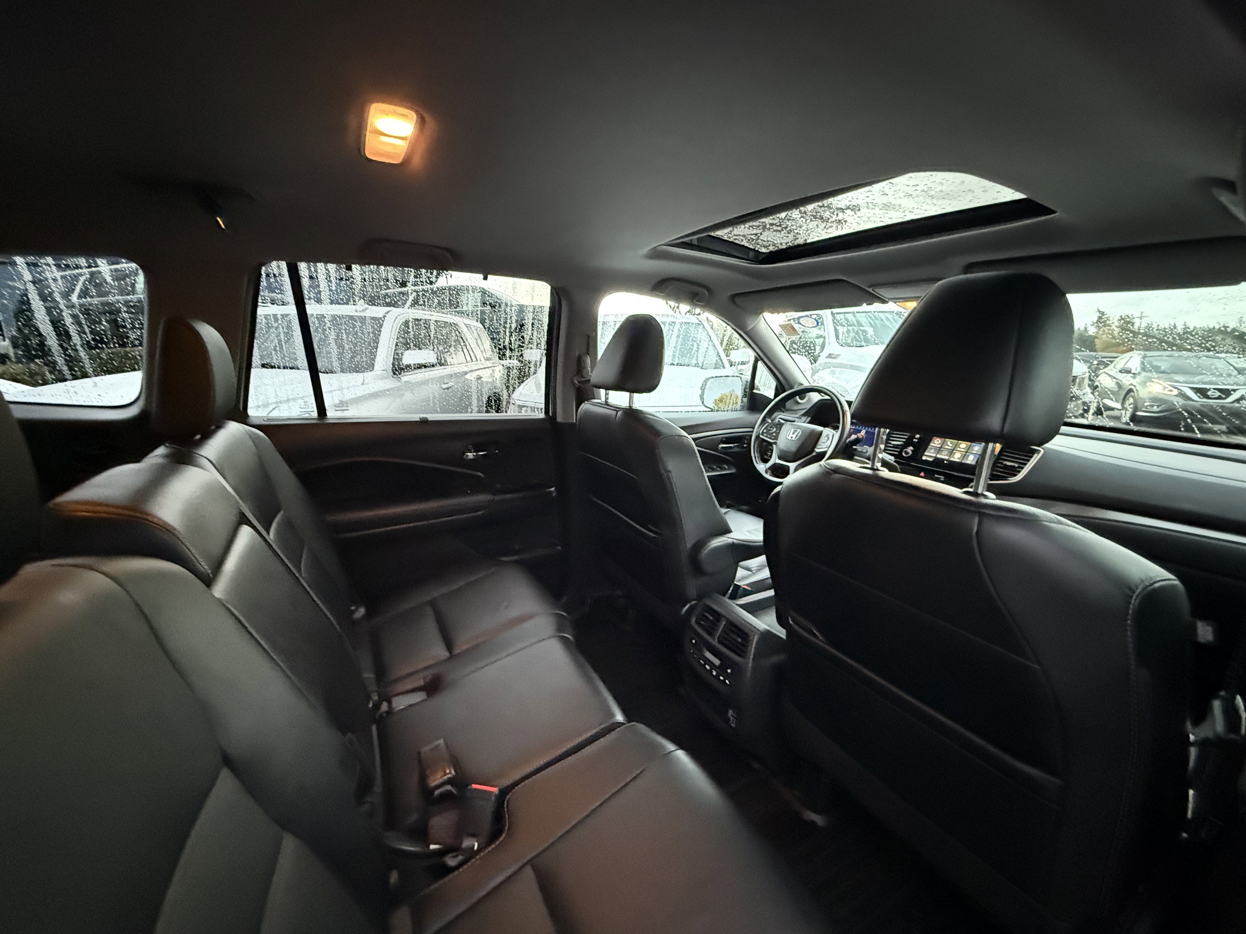 2022 Honda Pilot AWD Black Edition