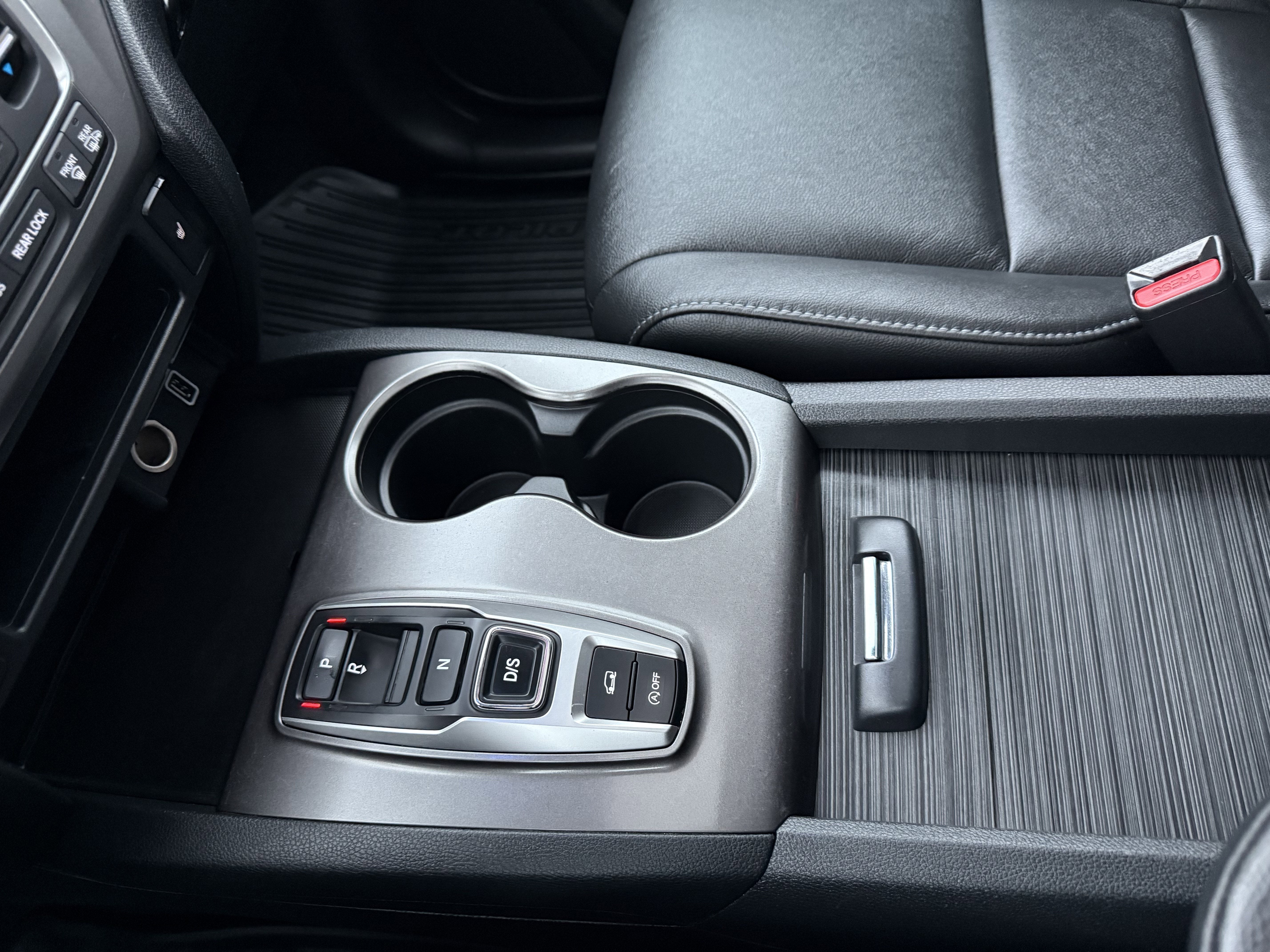 2022 Honda Pilot AWD Black Edition