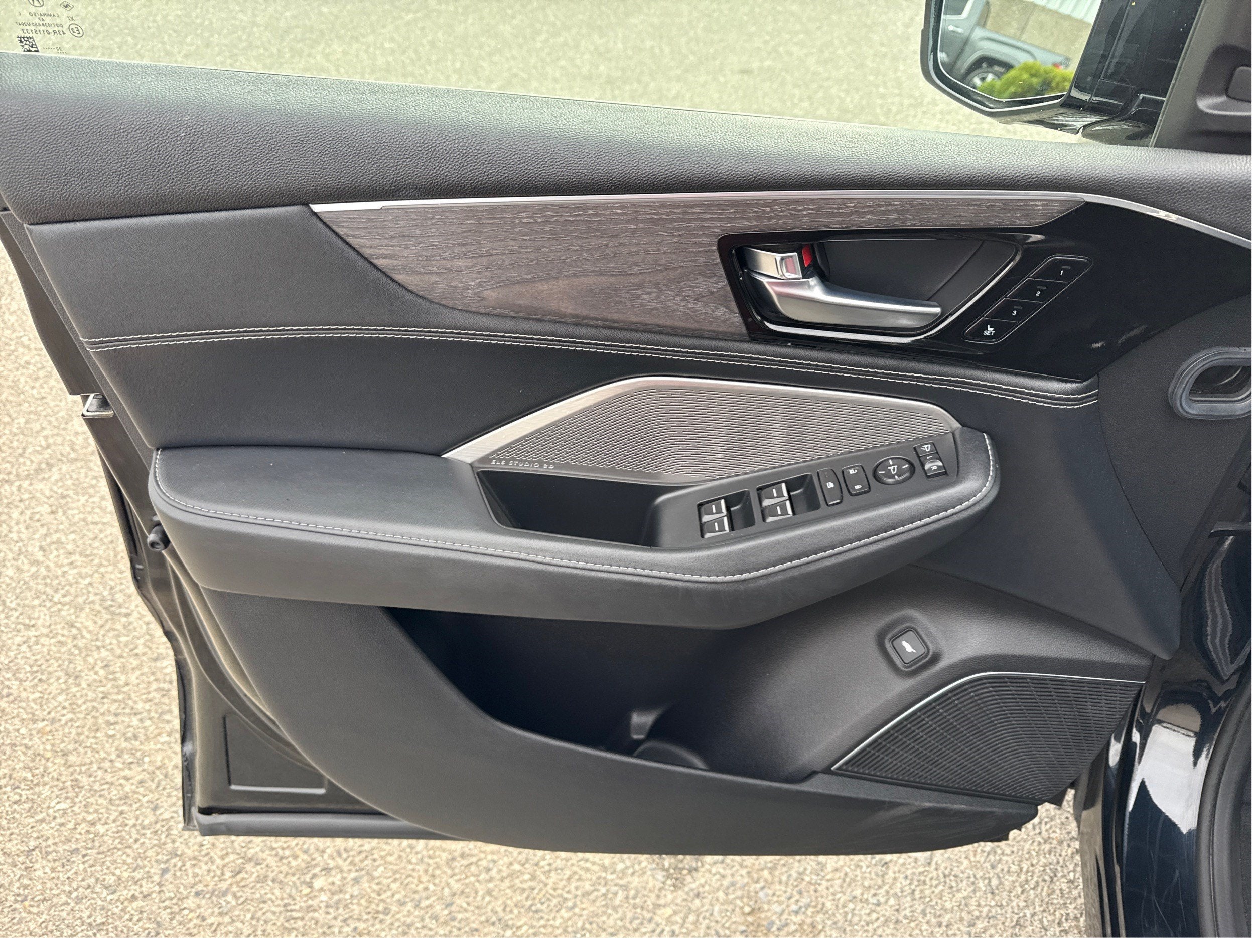 2023 Acura MDX w/Advance Package