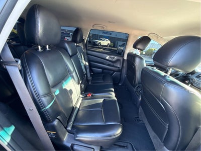 2014 Nissan Pathfinder SL