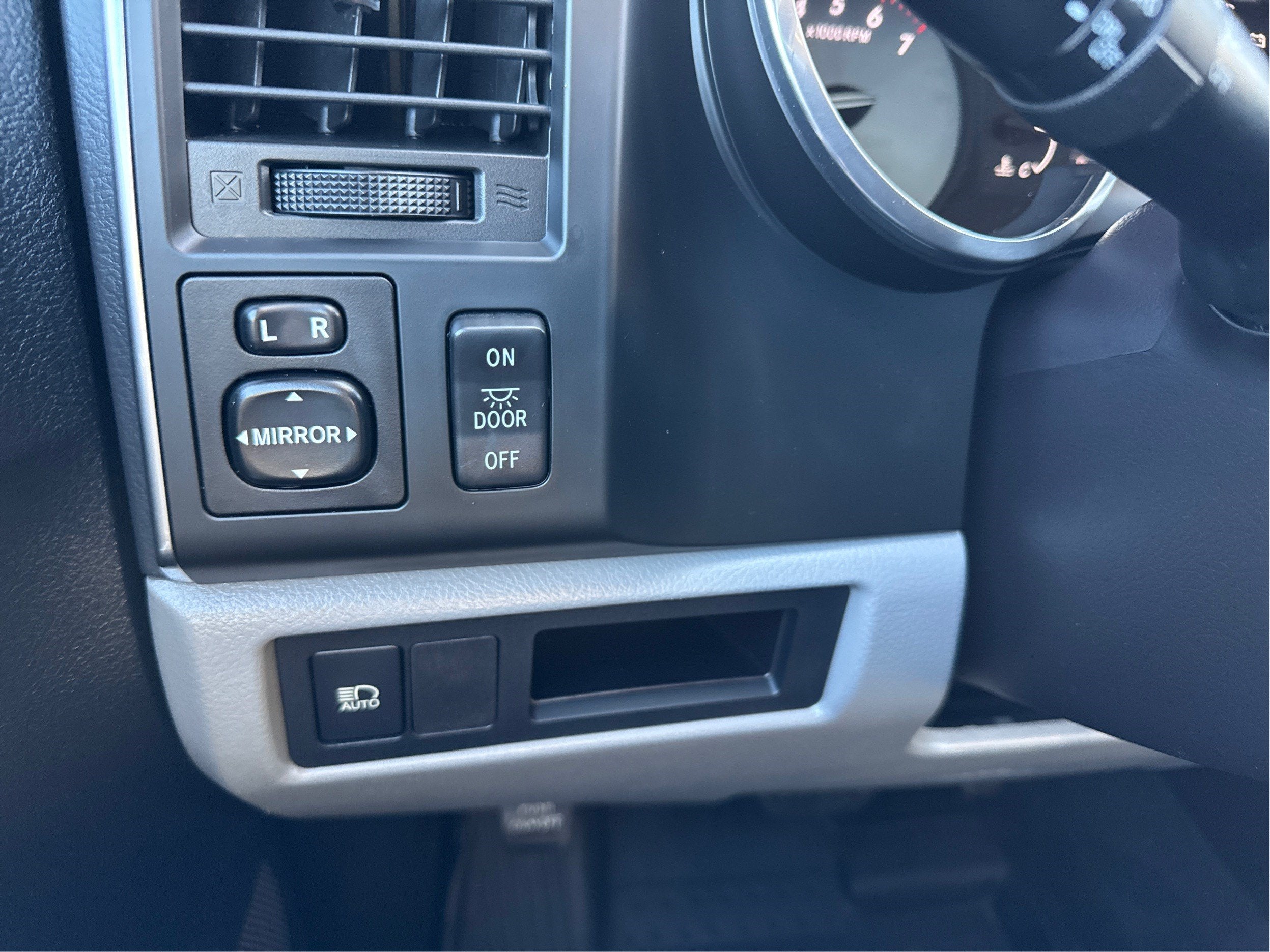 2018 Toyota Sequoia SR5