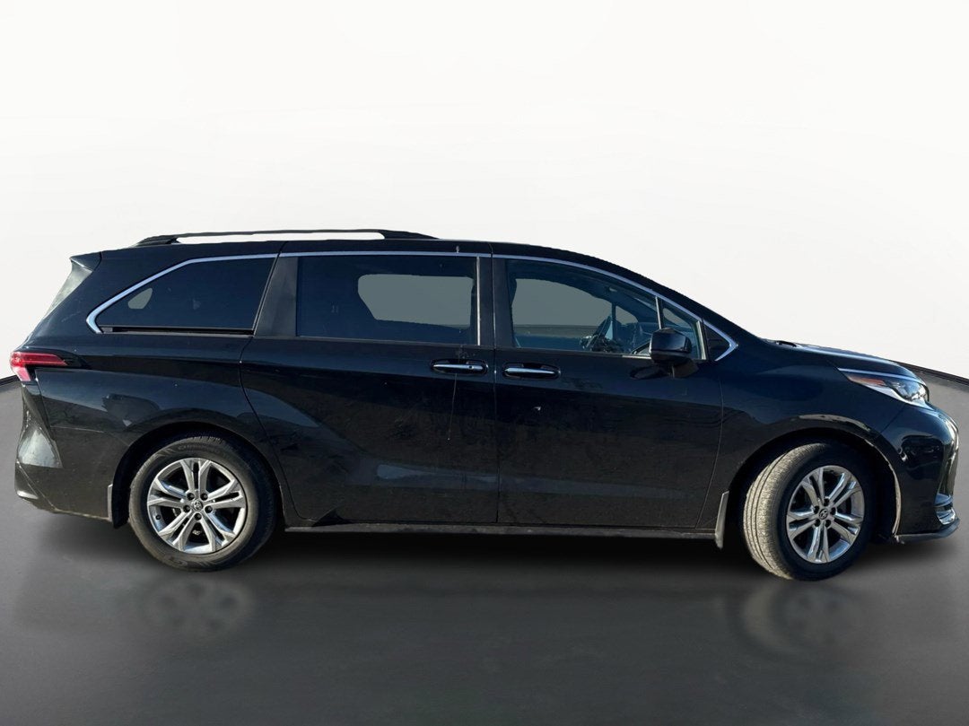 2022 Toyota Sienna XSE
