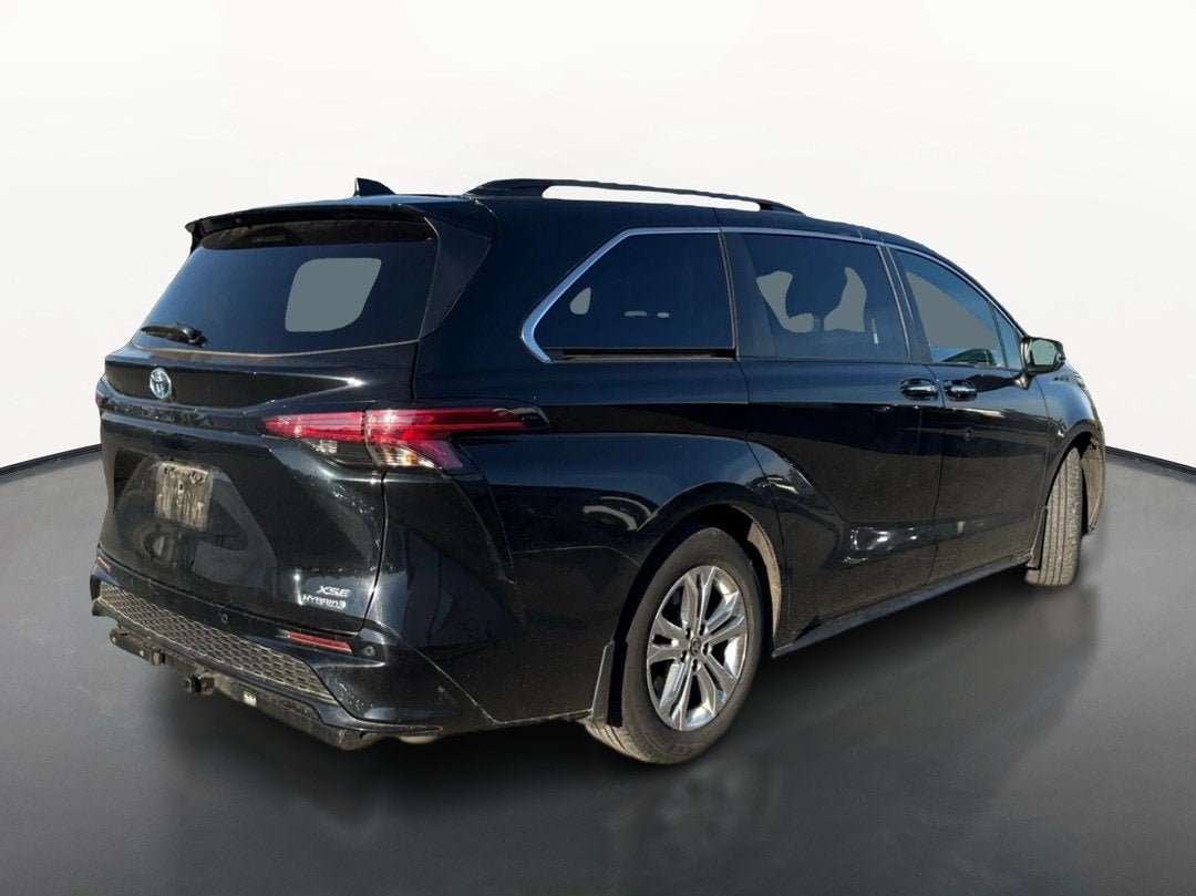 2022 Toyota Sienna XSE