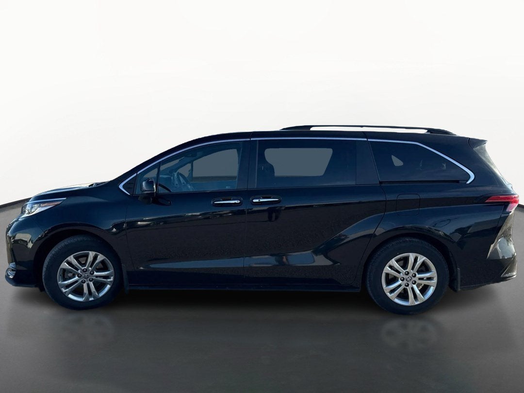 2022 Toyota Sienna XSE