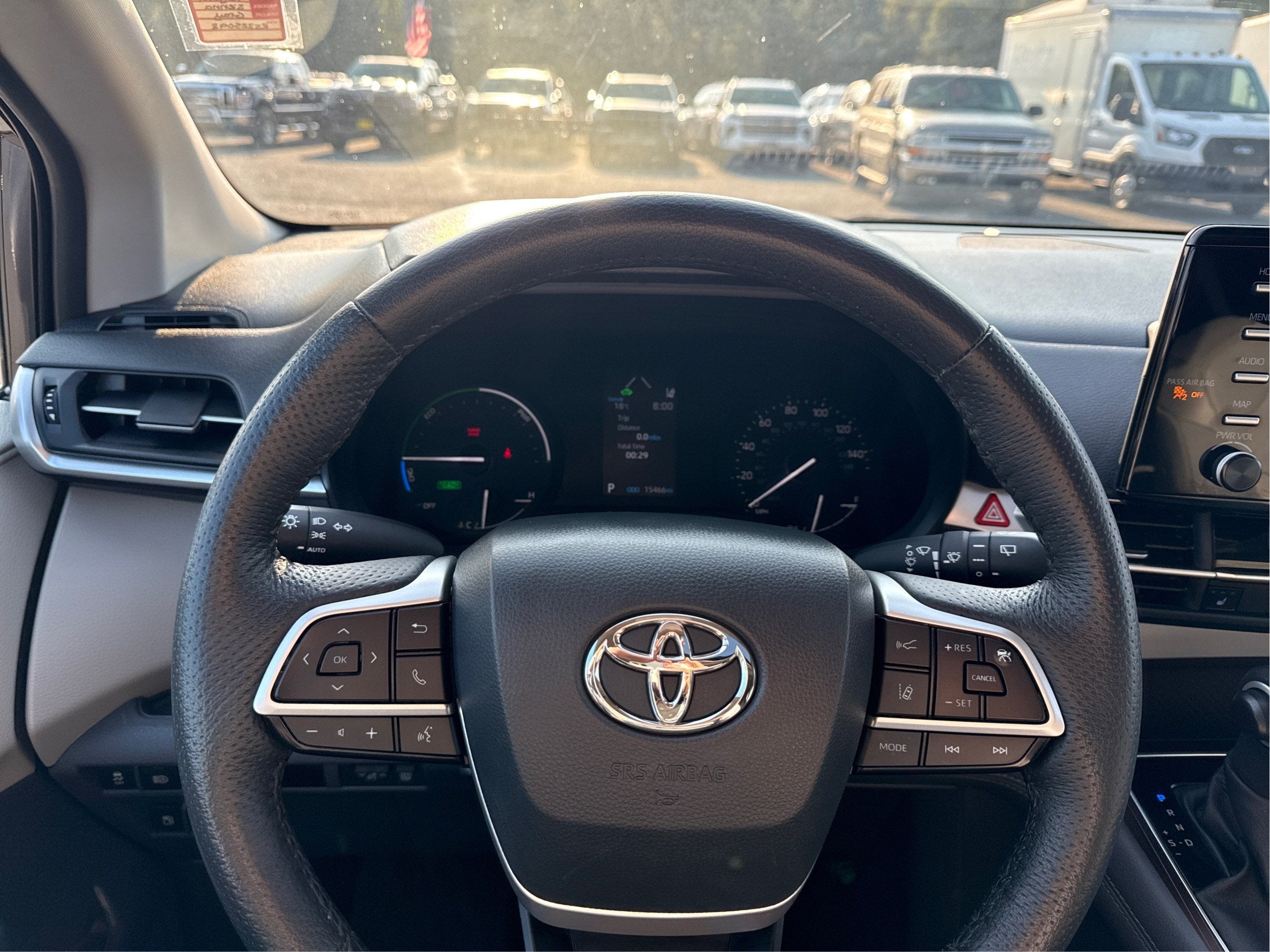 2024 Toyota Sienna LE