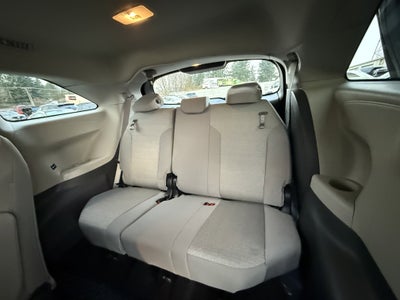 2024 Toyota Sienna LE