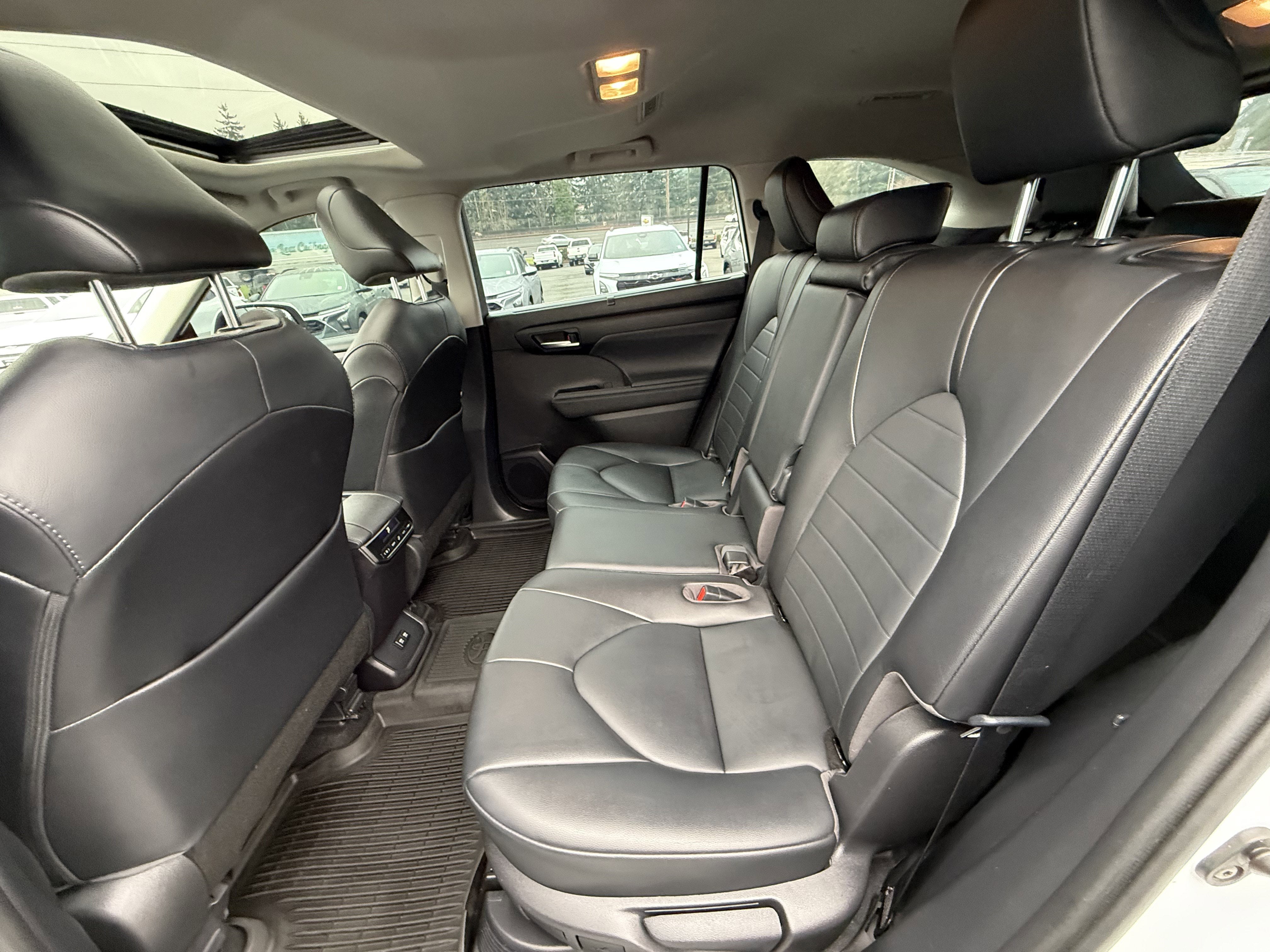 2020 Toyota Highlander Hybrid XLE