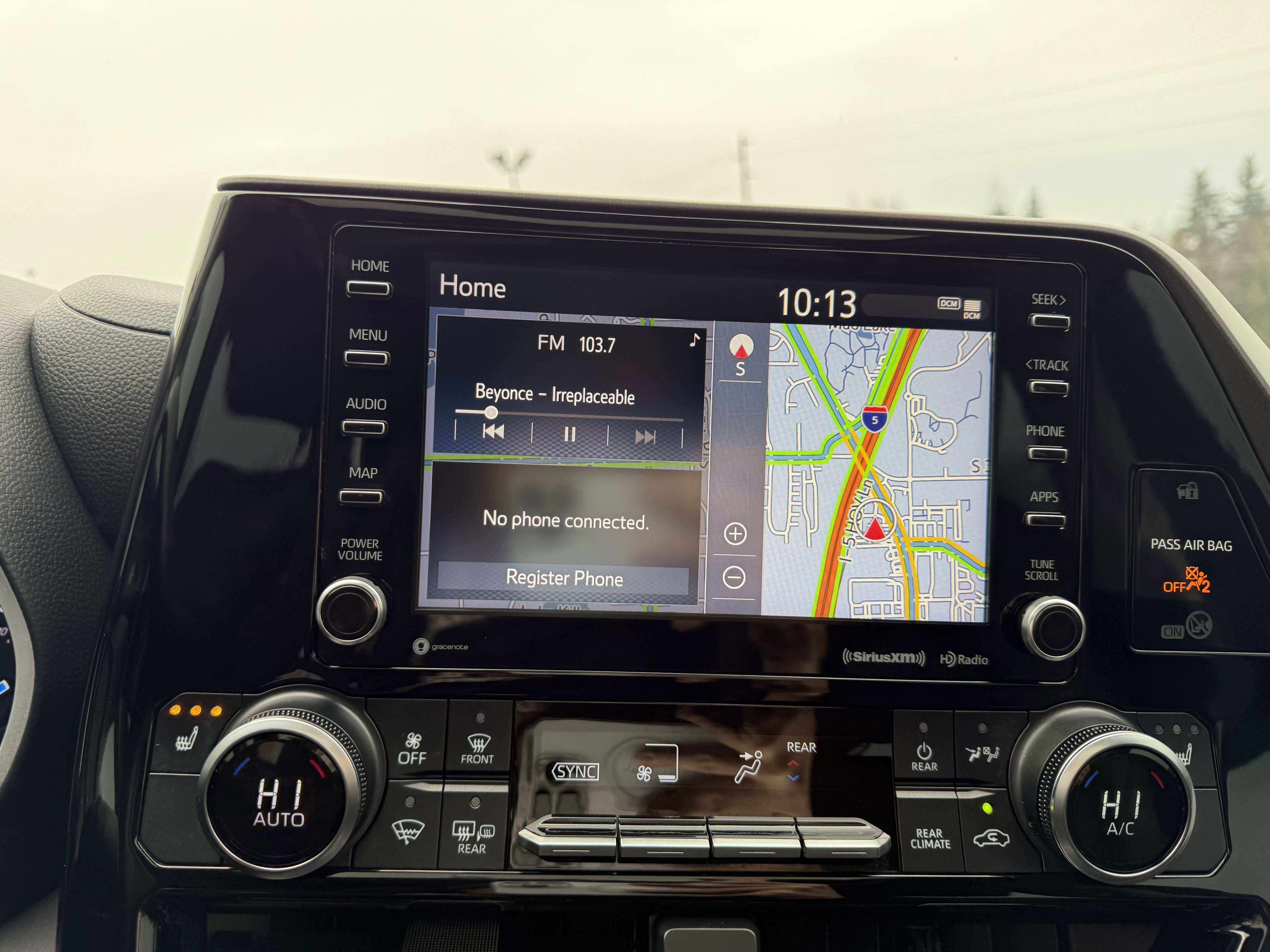 2020 Toyota Highlander Hybrid XLE