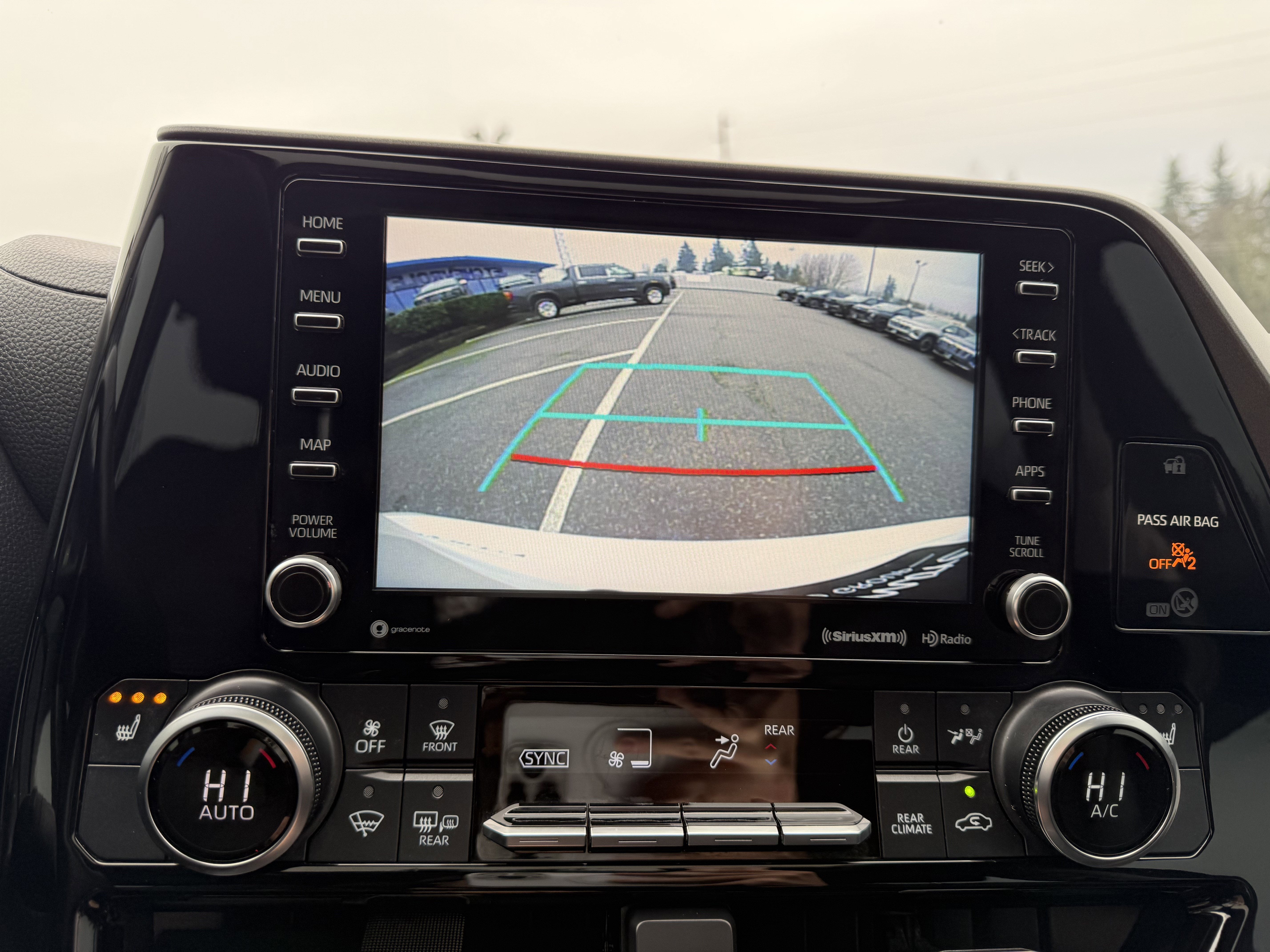 2020 Toyota Highlander Hybrid XLE