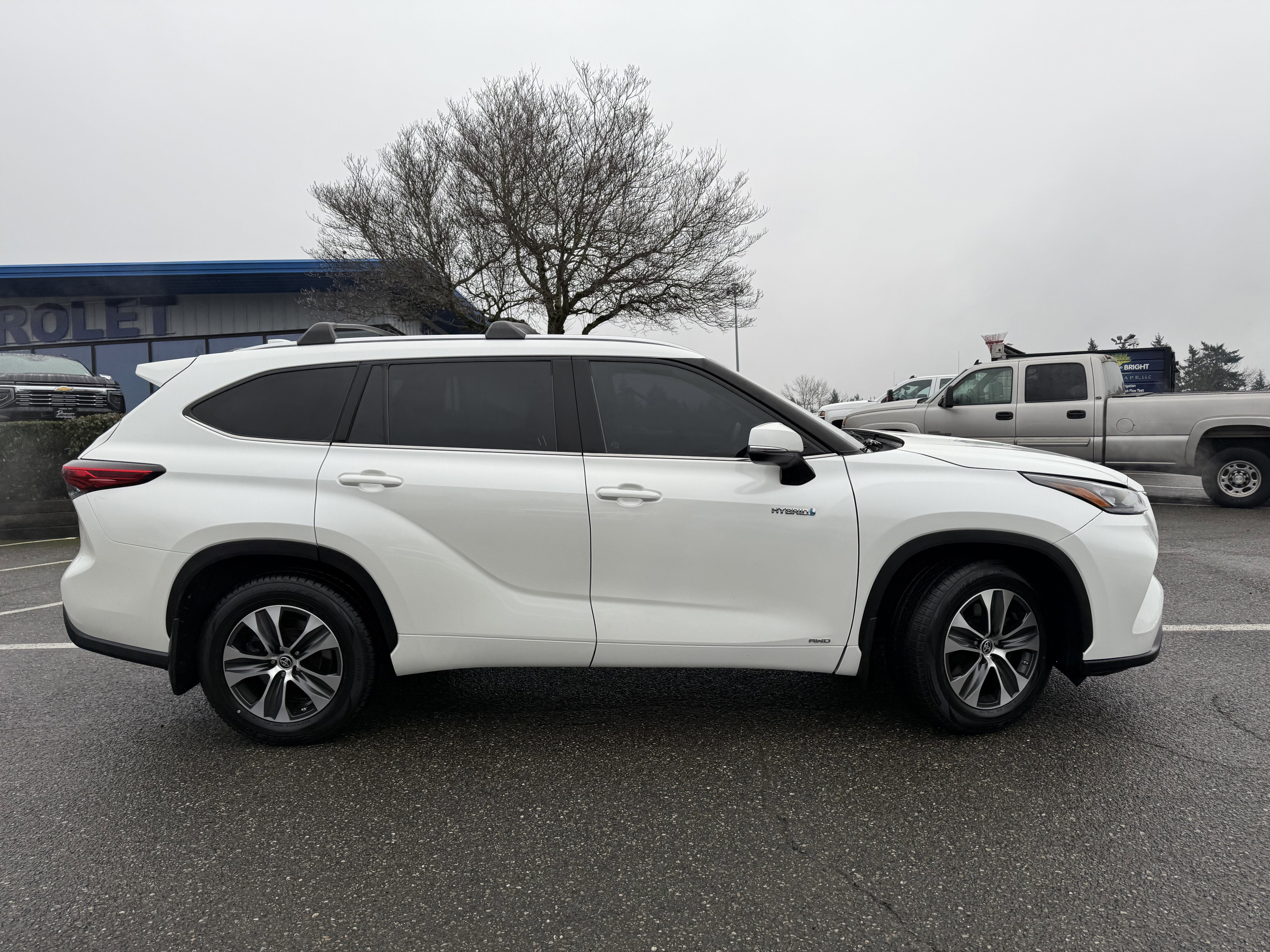 2020 Toyota Highlander Hybrid XLE