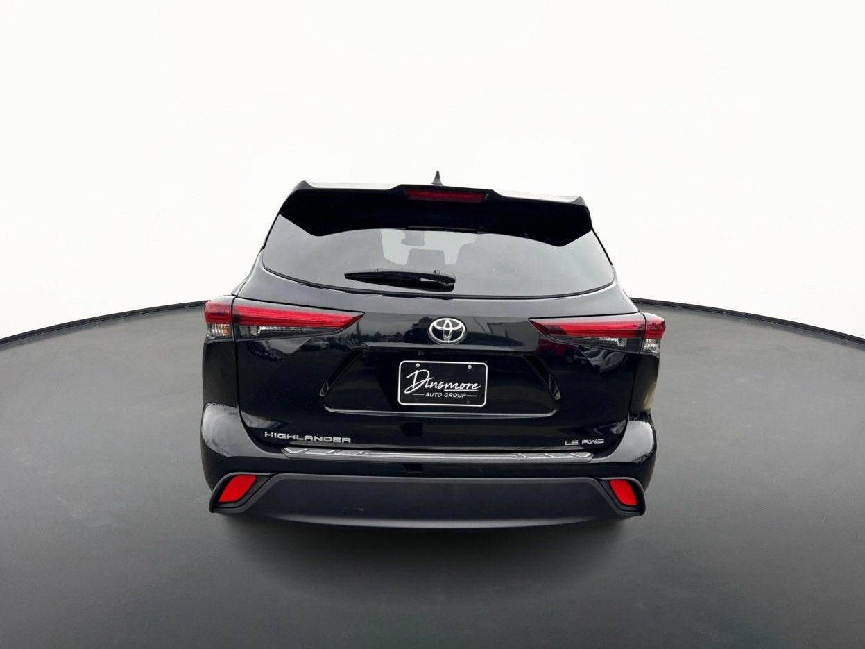 2024 Toyota Highlander LE
