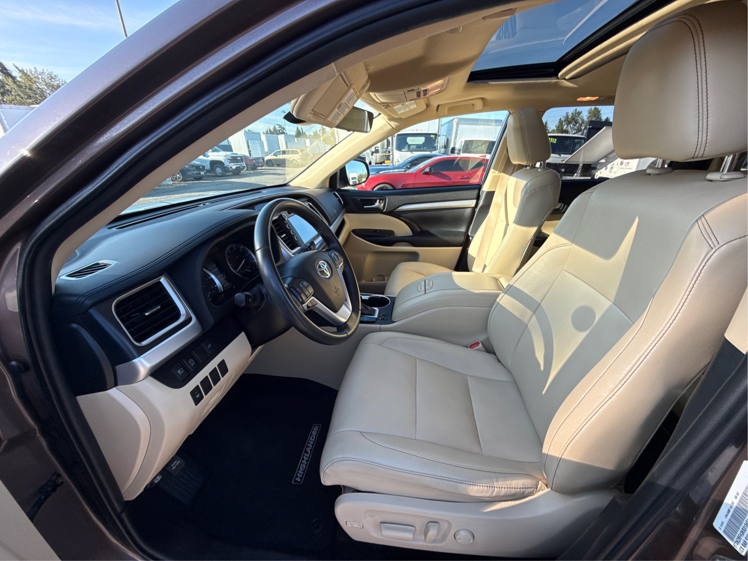 2019 Toyota Highlander SE