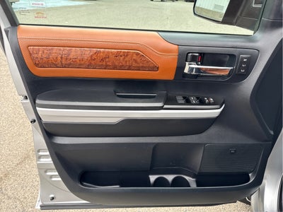 2019 Toyota Tundra 4WD SR5