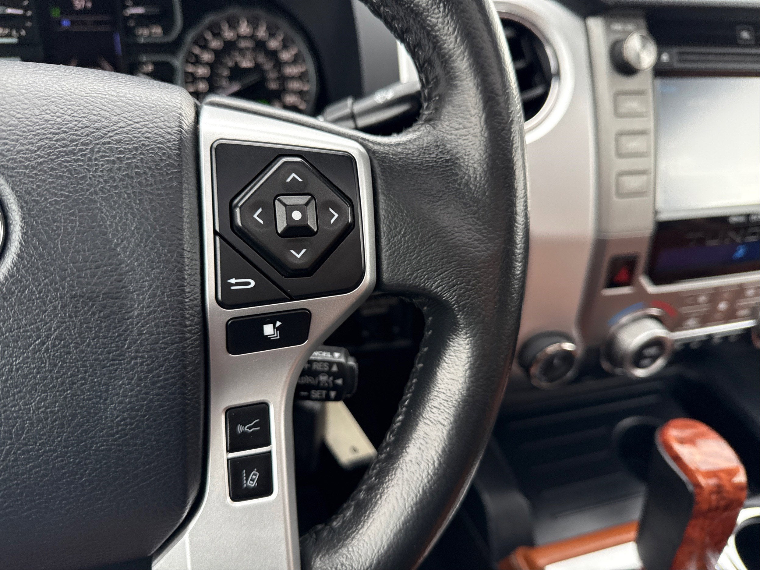 2019 Toyota Tundra 4WD SR5