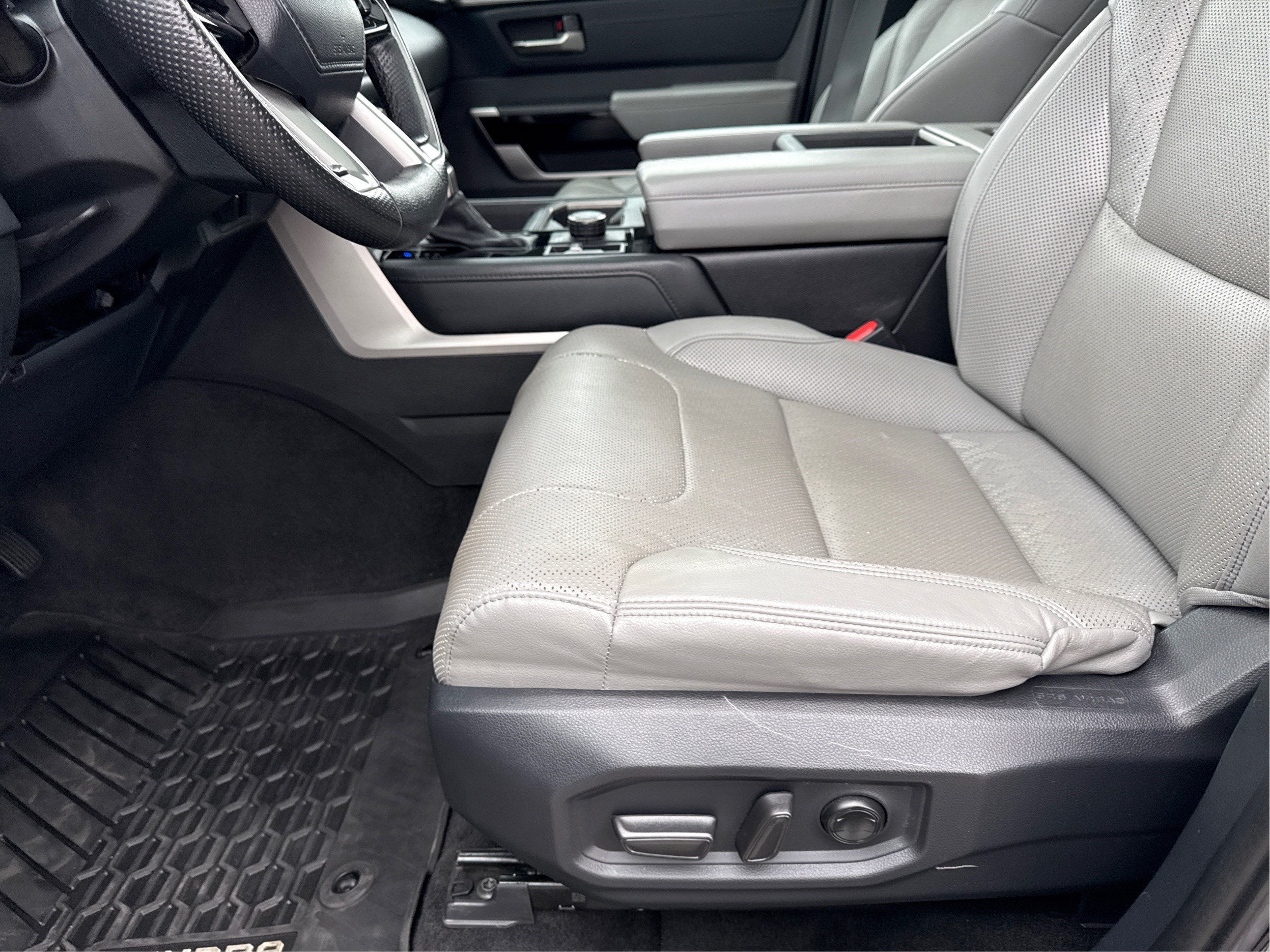 2022 Toyota Tundra 4WD Limited
