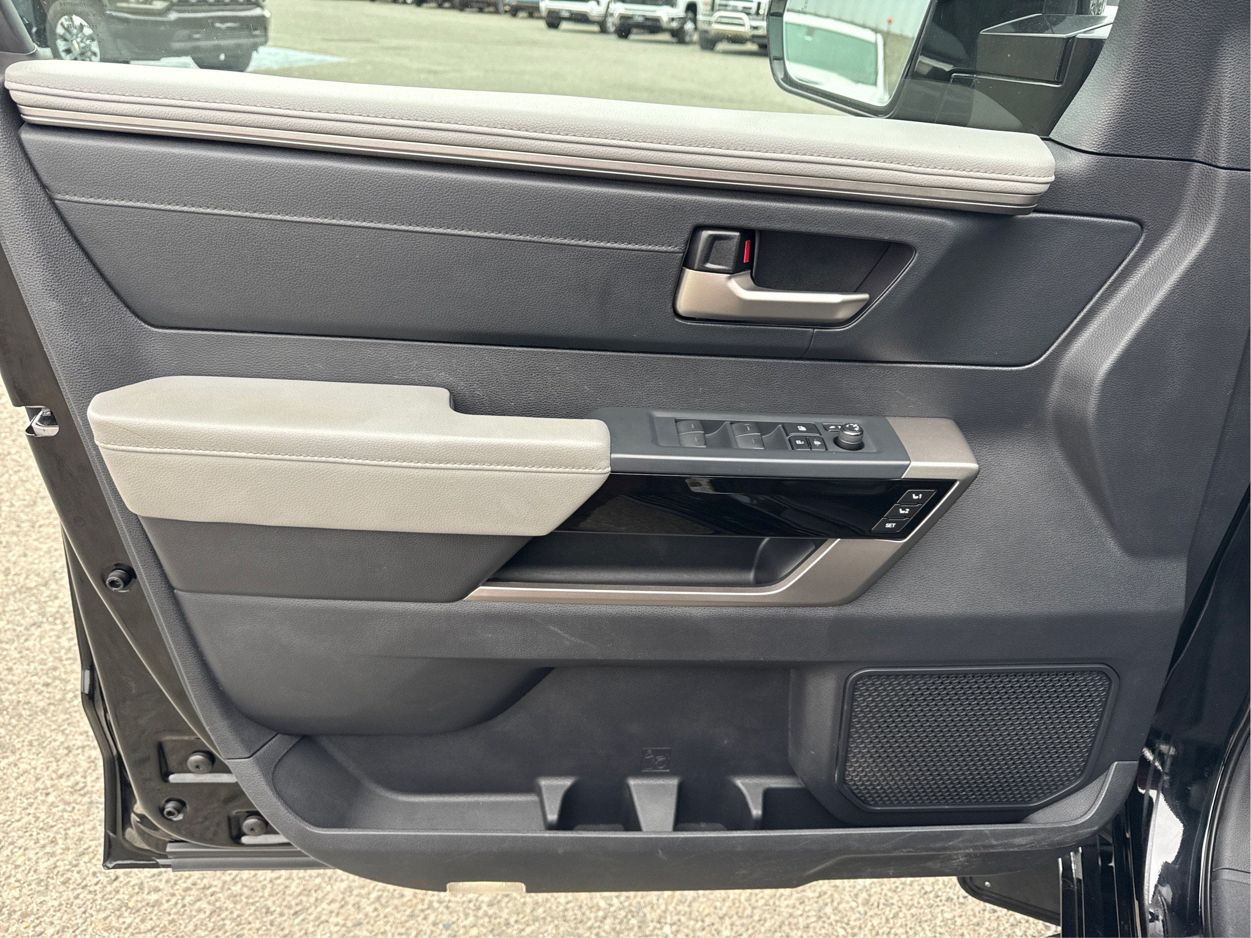2022 Toyota Tundra 4WD Limited