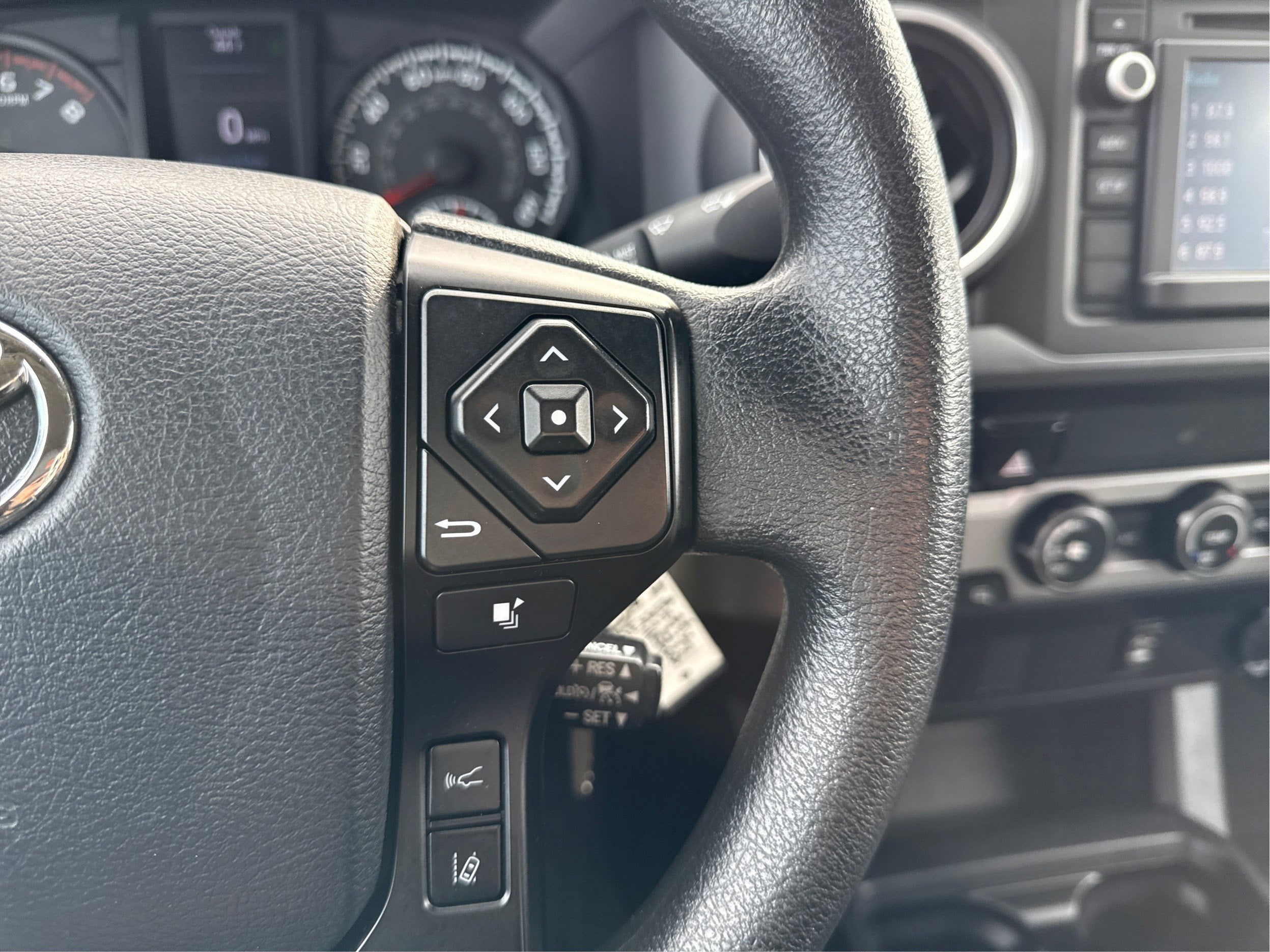 2019 Toyota Tacoma SR