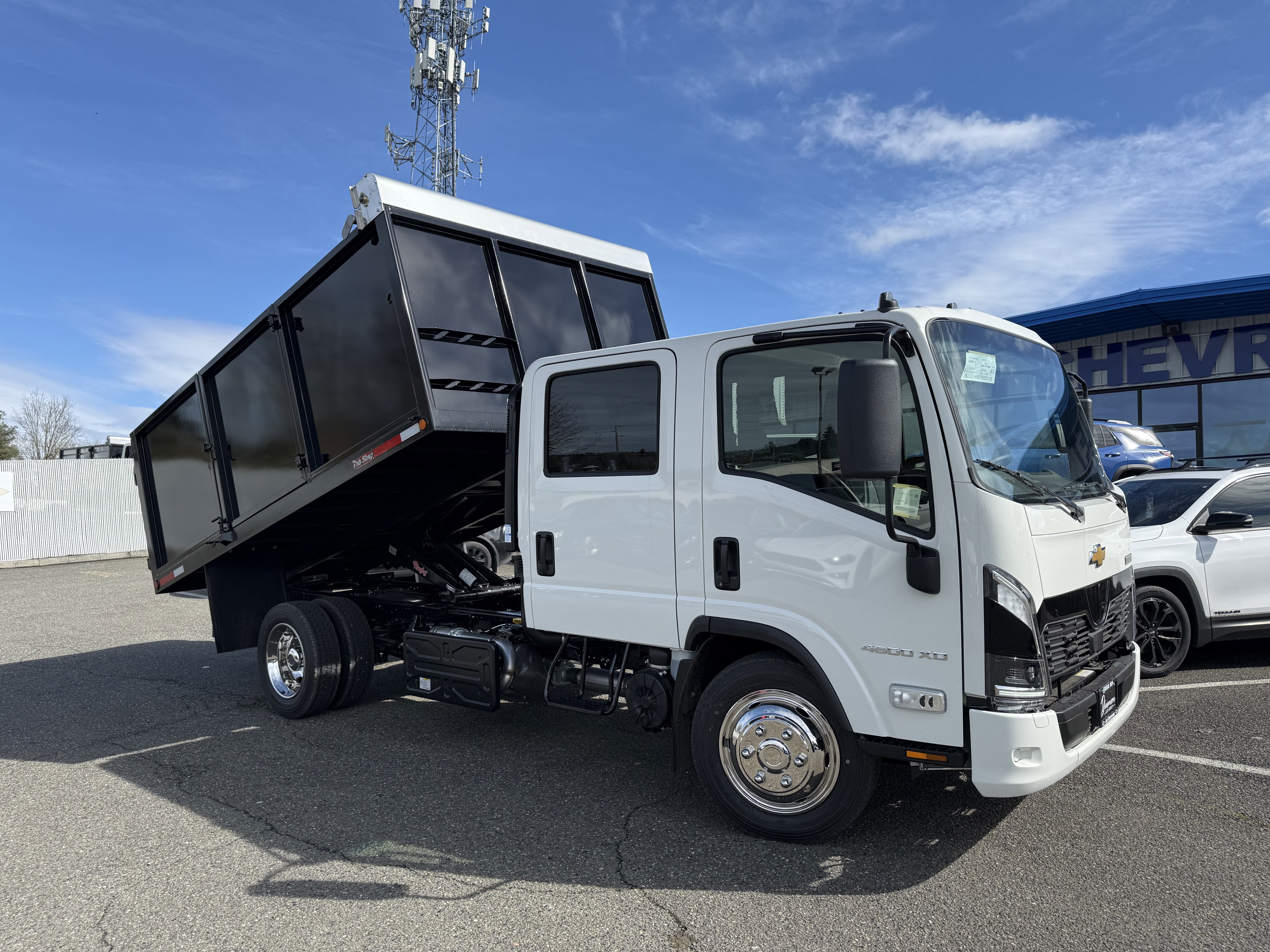 2025 Chevrolet Low Cab Forward 4500 XD Base