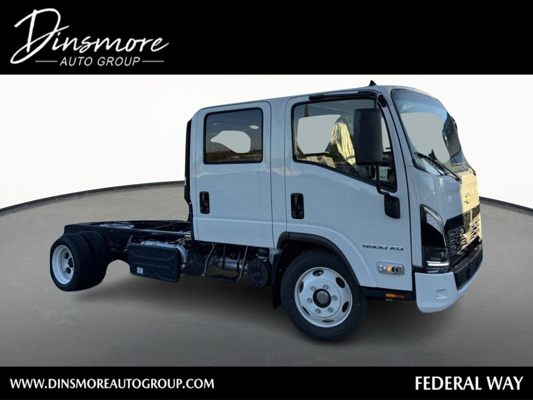 2025 Chevrolet Low Cab Forward 5500 XD Base