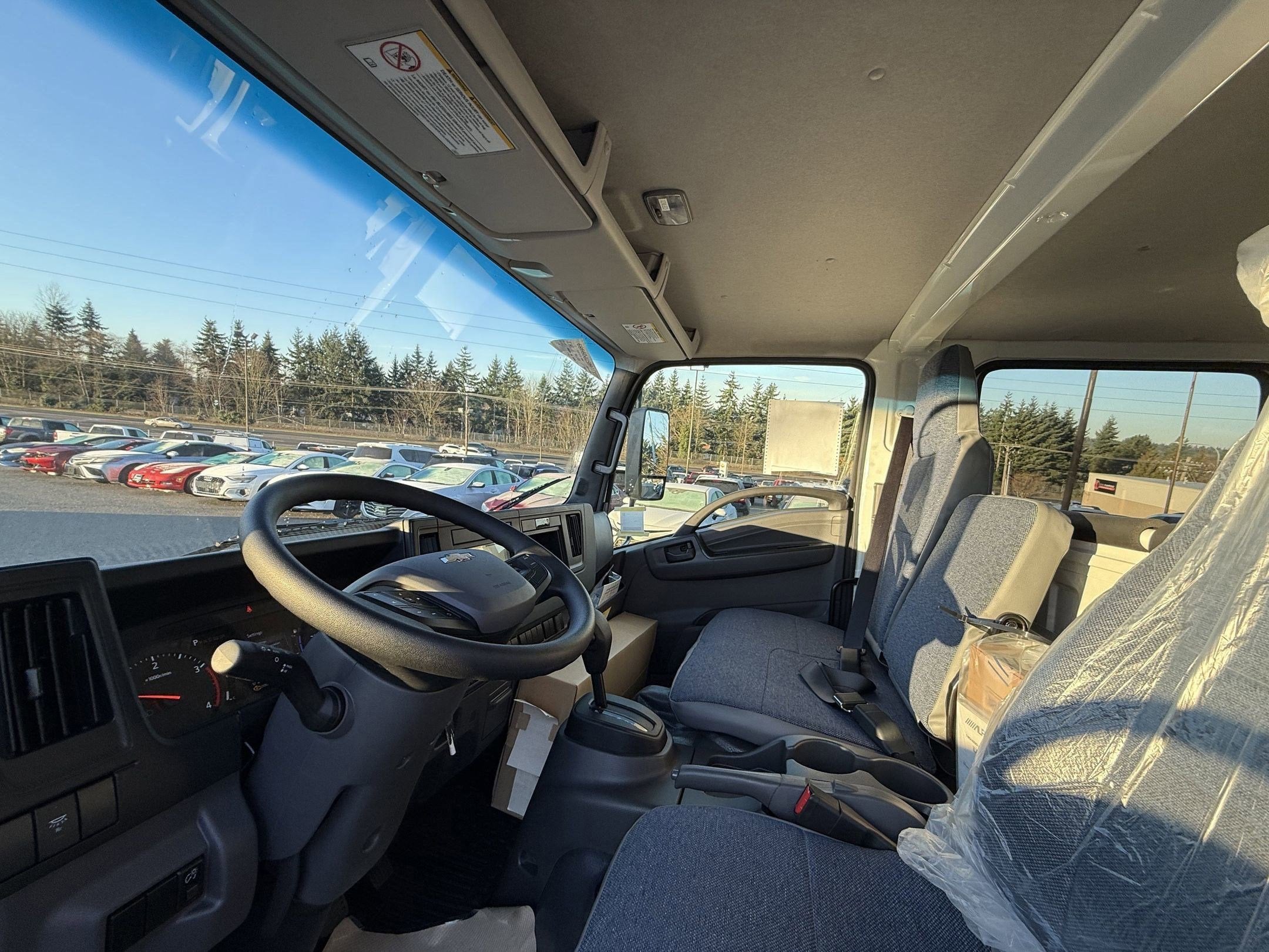 2025 Chevrolet Low Cab Forward 5500 XD Base