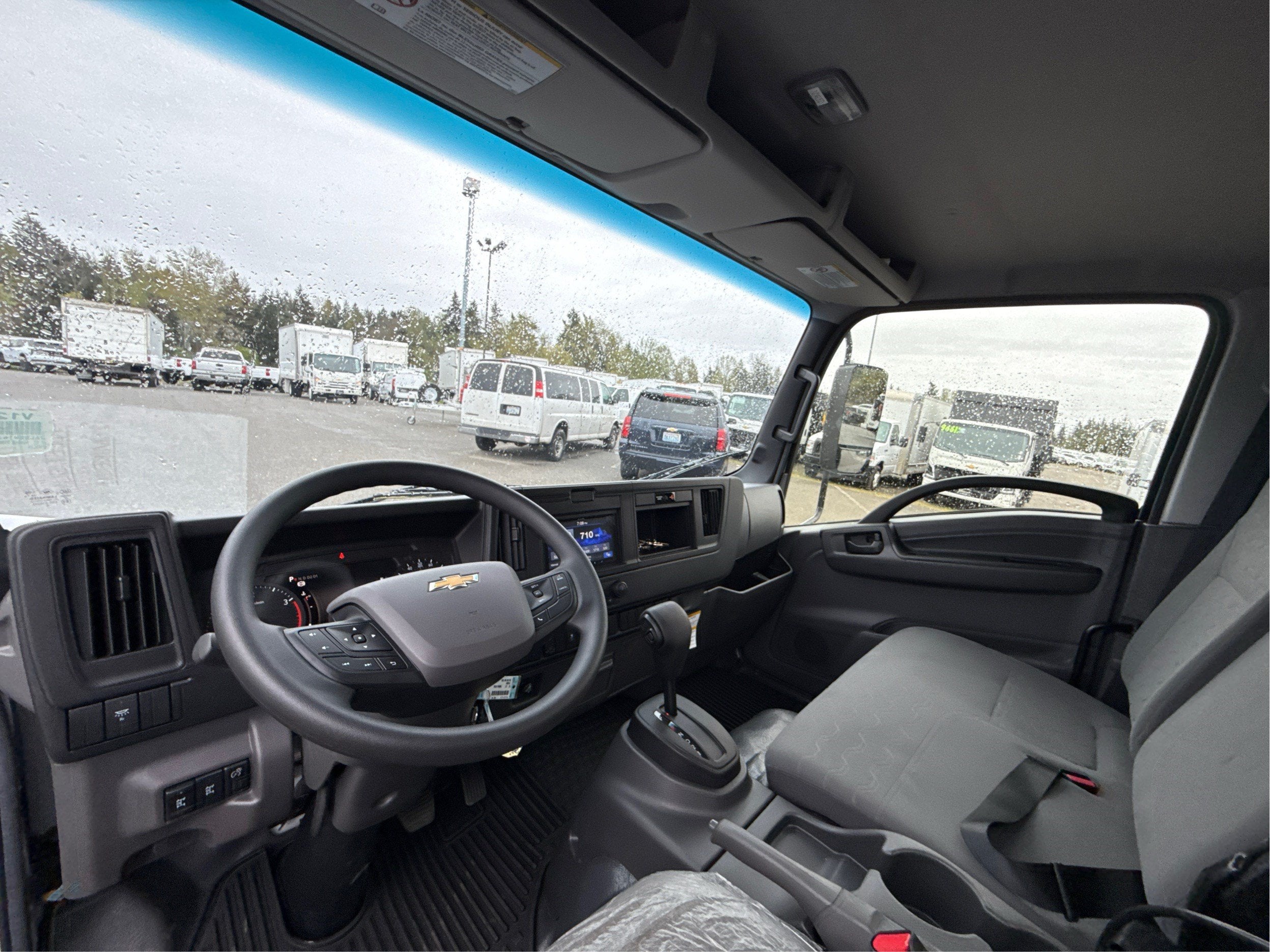 2025 Chevrolet Low Cab Forward 5500 XD Base