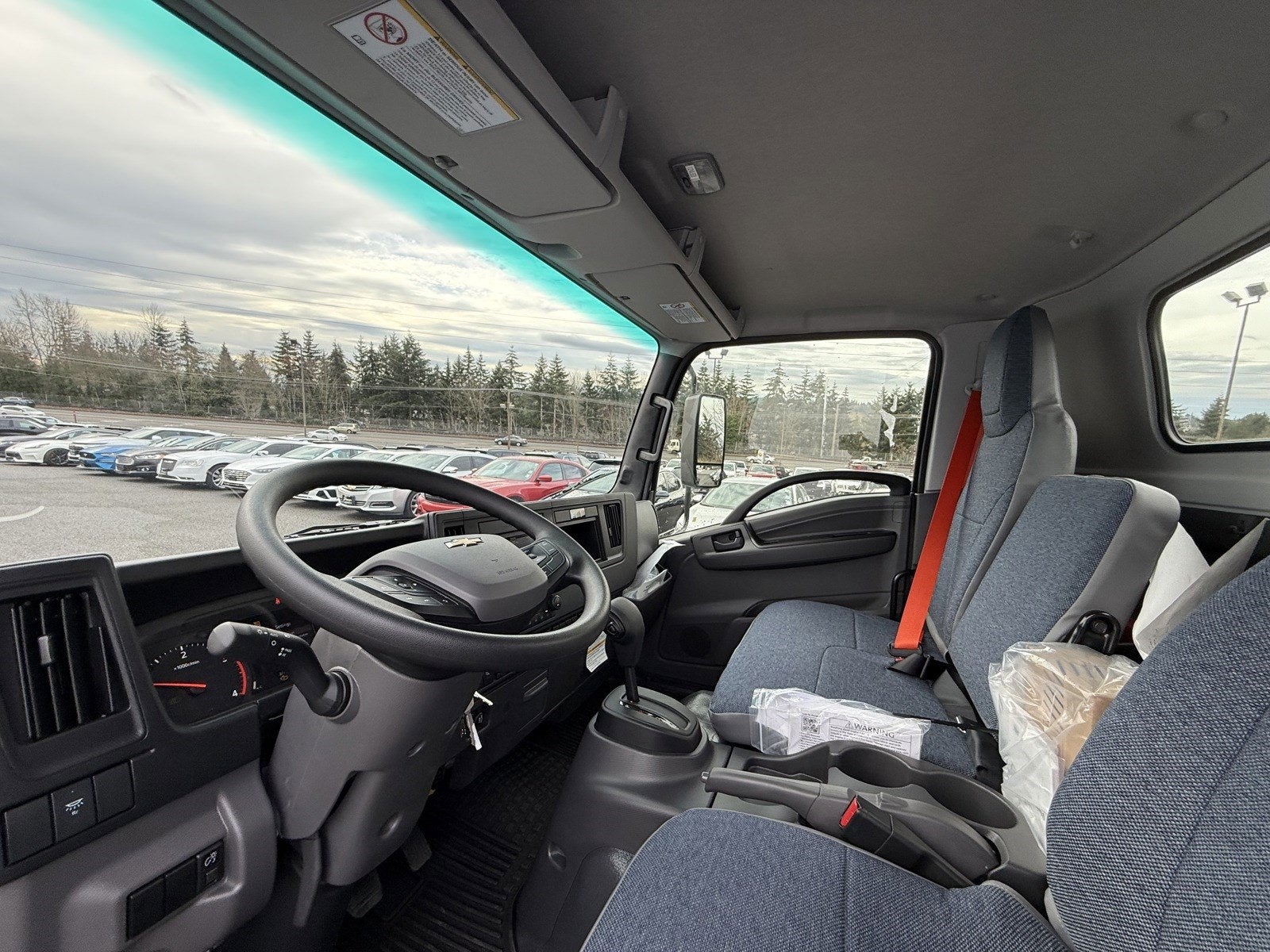 2025 Chevrolet Low Cab Forward 5500 XD Base