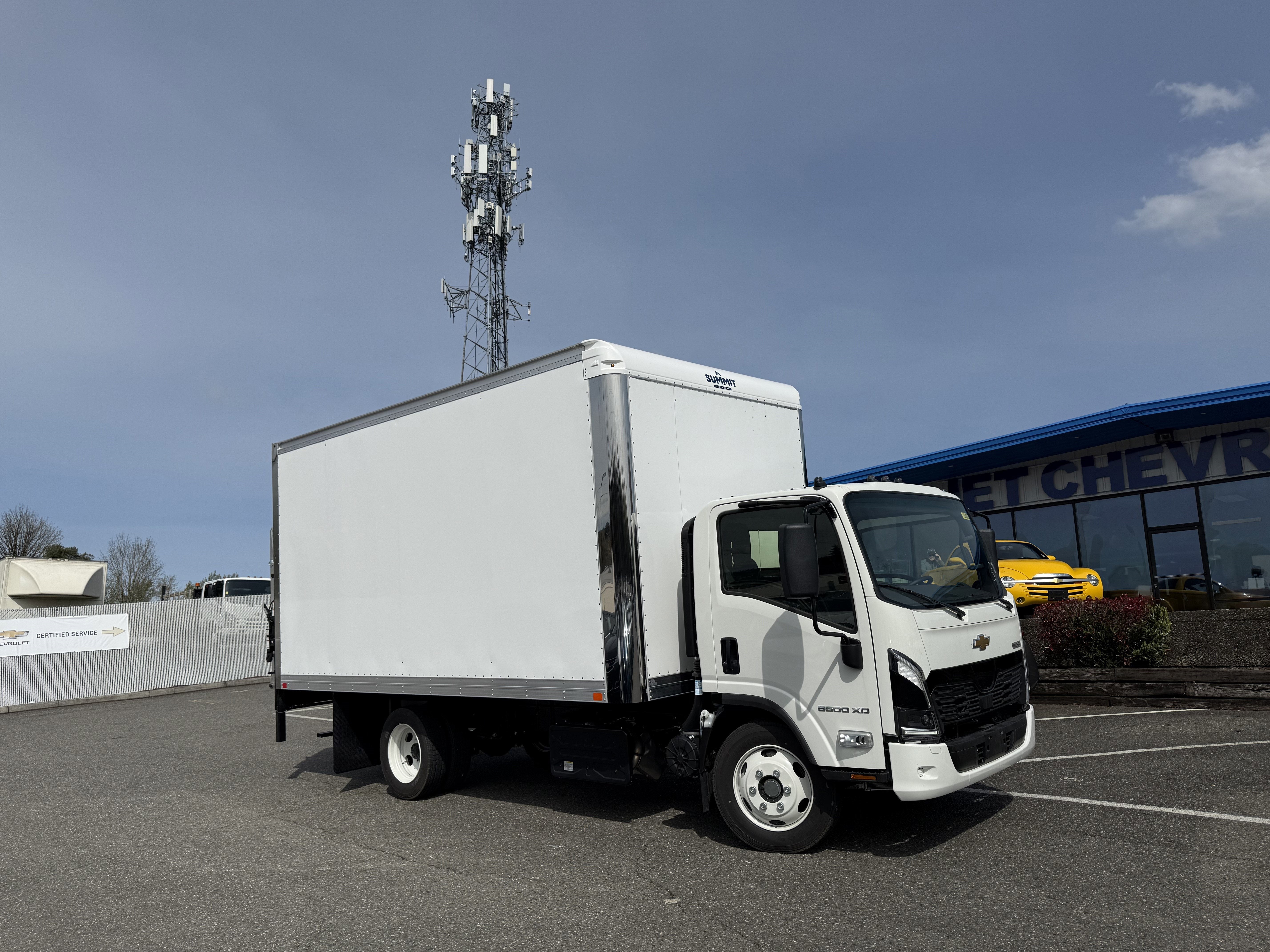 2025 Chevrolet Low Cab Forward 5500 XD Base